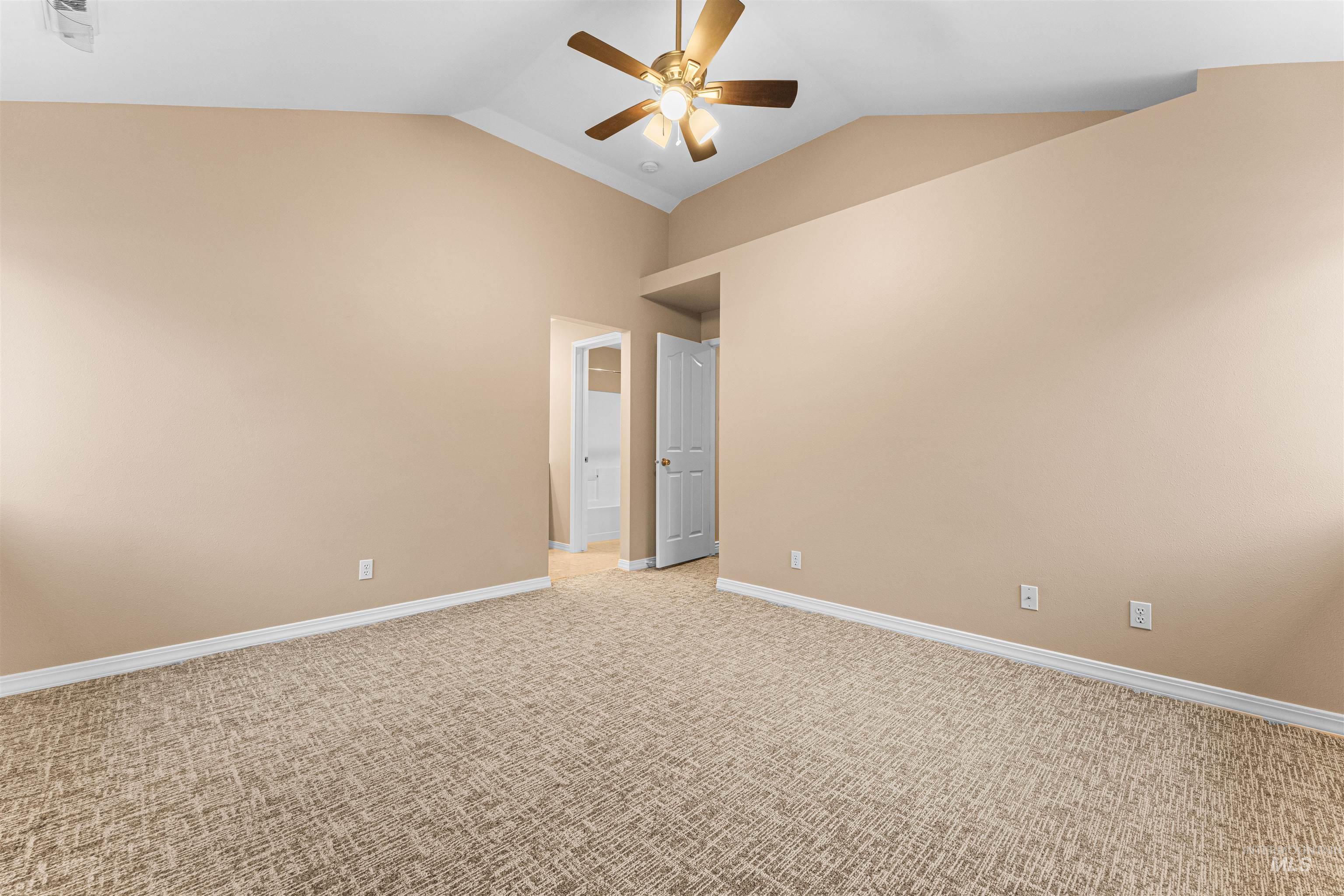 5170 S Surprise Way Property Photo 7
