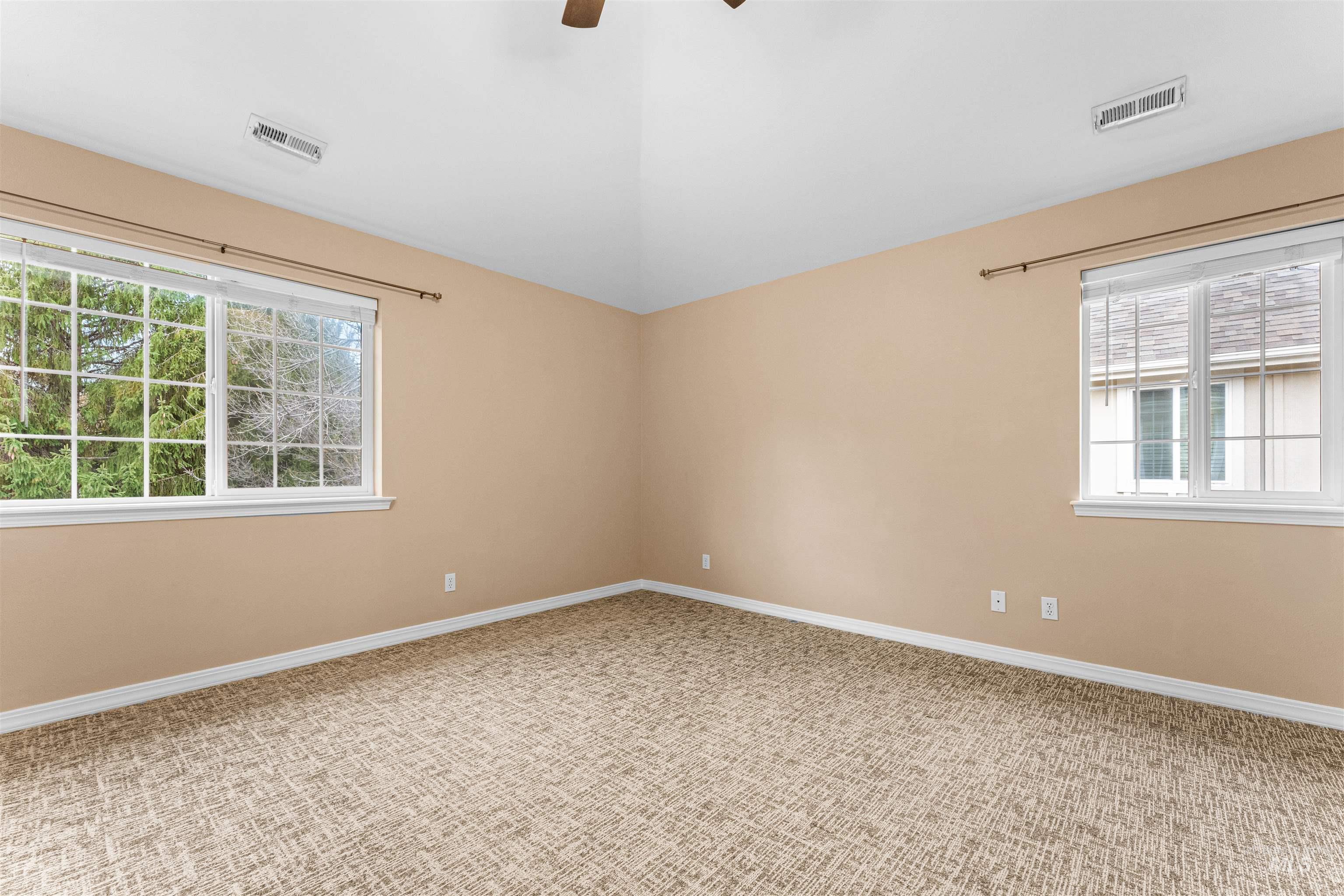 5170 S Surprise Way Property Photo 9