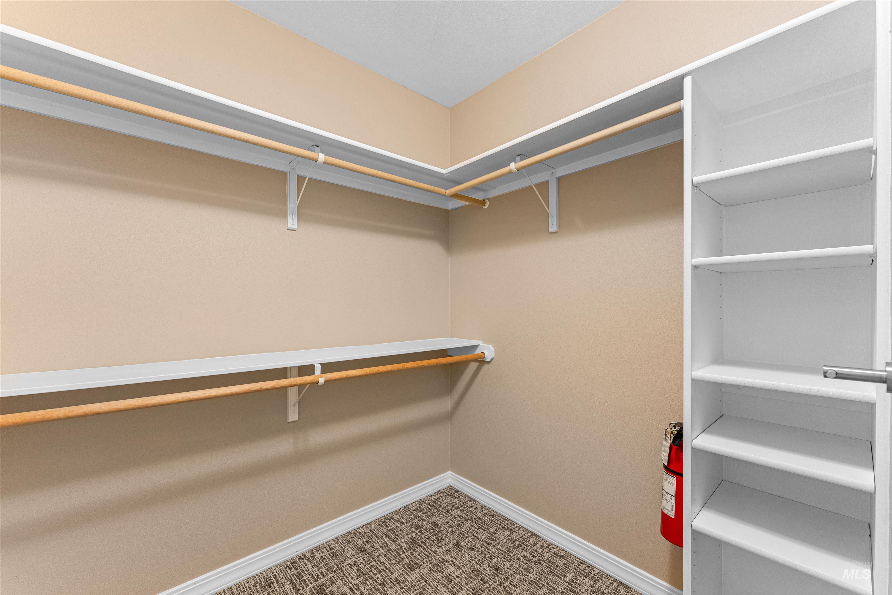5170 S Surprise Way Property Photo 11