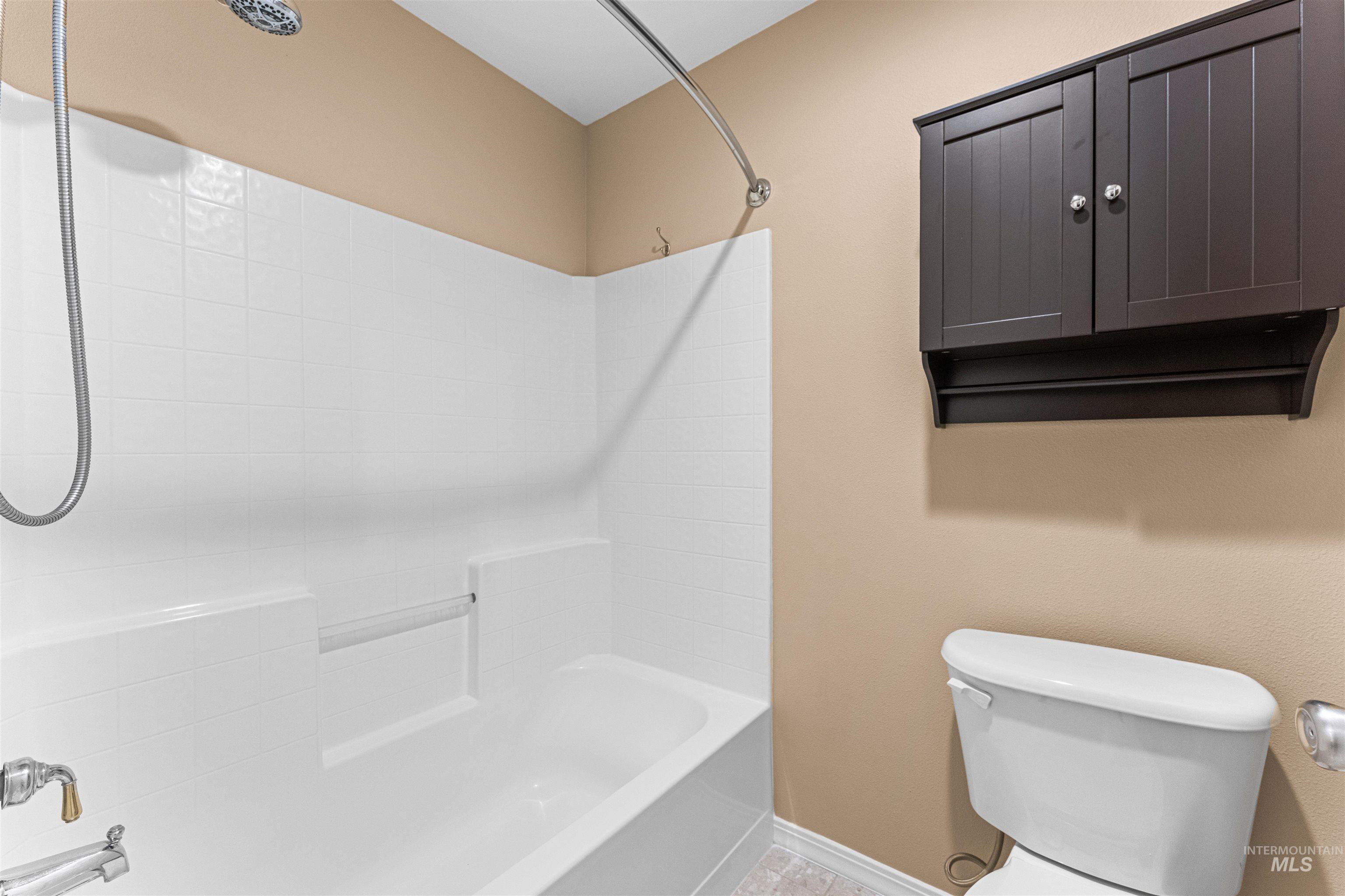 5170 S Surprise Way Property Photo 13