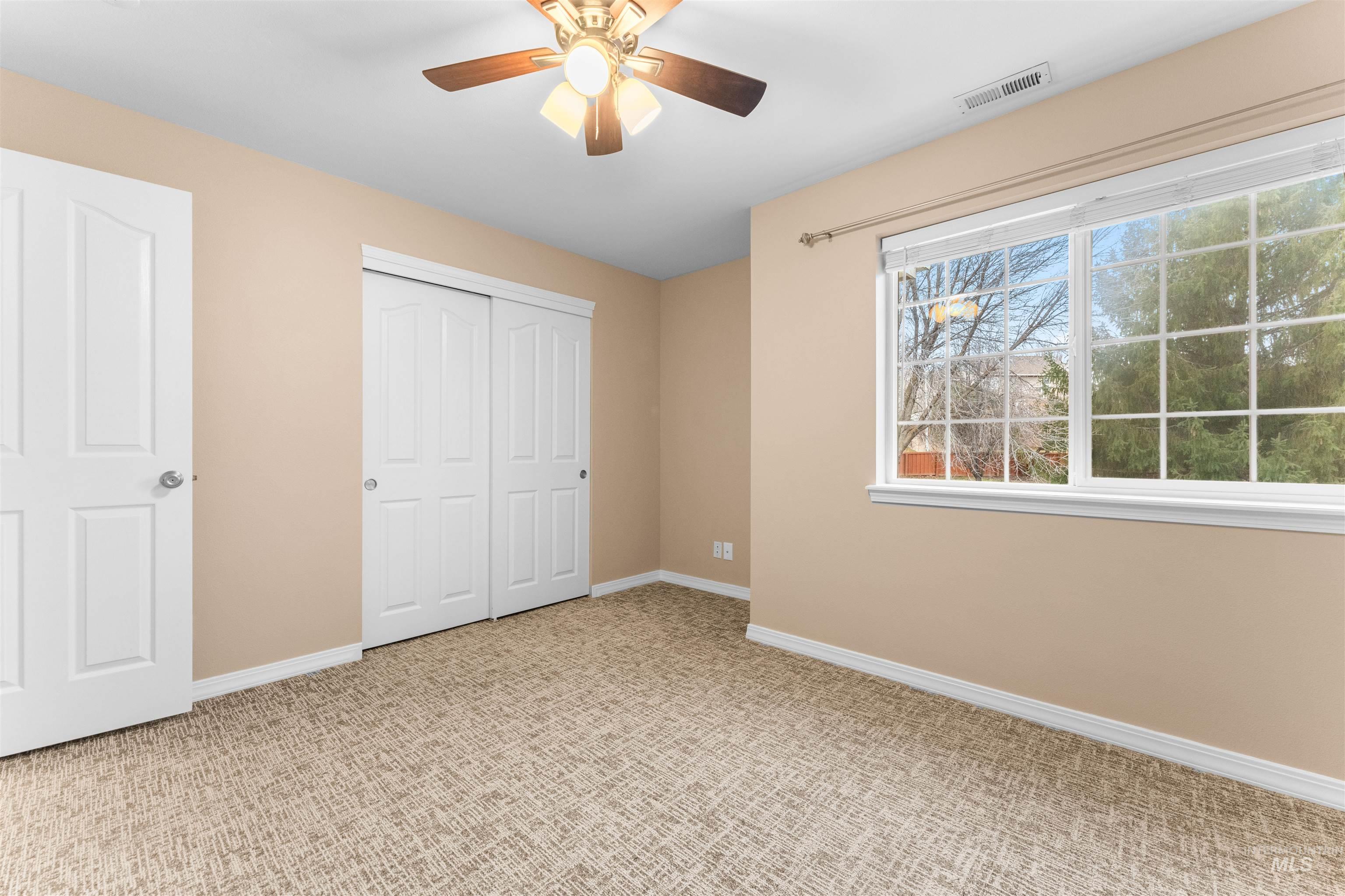 5170 S Surprise Way Property Photo 15