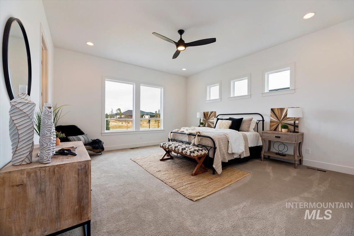 2404 N Saddle Mountain Way Property Photo 9