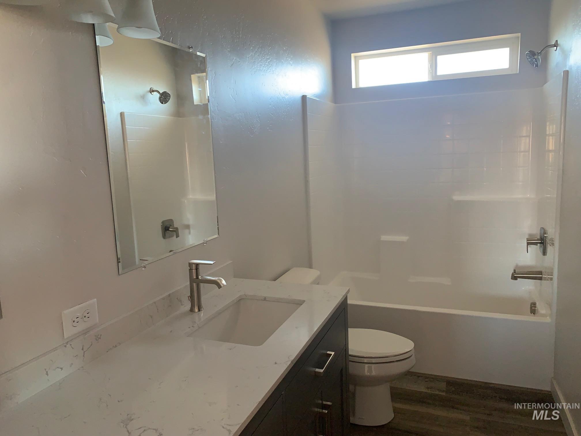 595 N Pioneer Way Property Photo 23