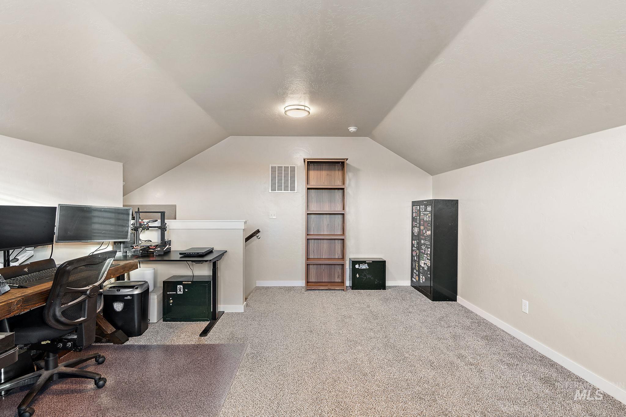 6036 N Spindrift Ave. Property Photo 34