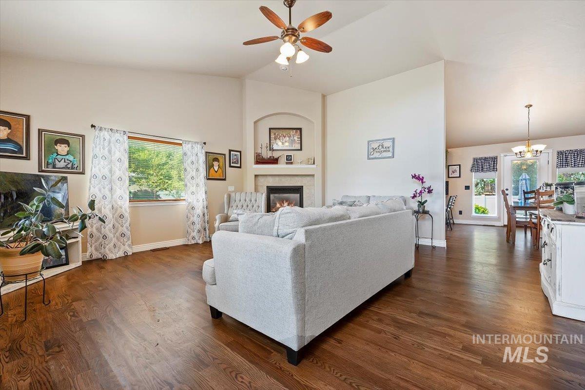 609 Morning Sun Dr Property Photo 7