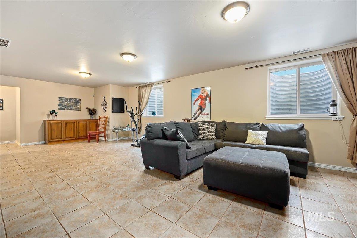 609 Morning Sun Dr Property Photo 24