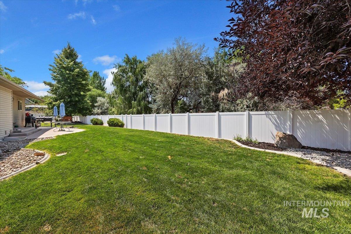 609 Morning Sun Dr Property Photo 32