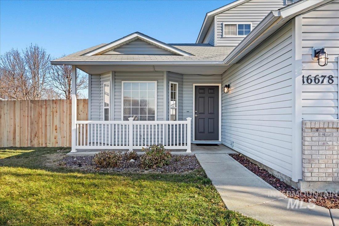 16678 N Windsor Ln Property Photo 4