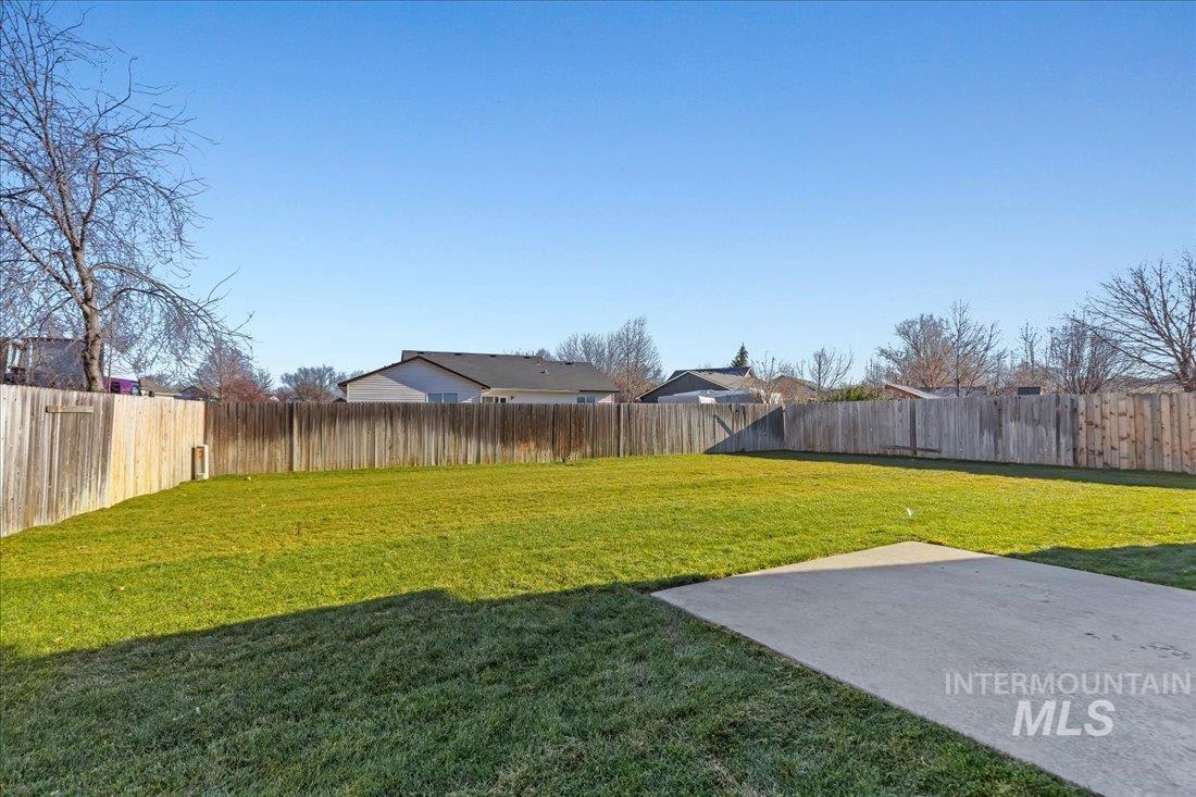 16678 N Windsor Ln Property Photo 10