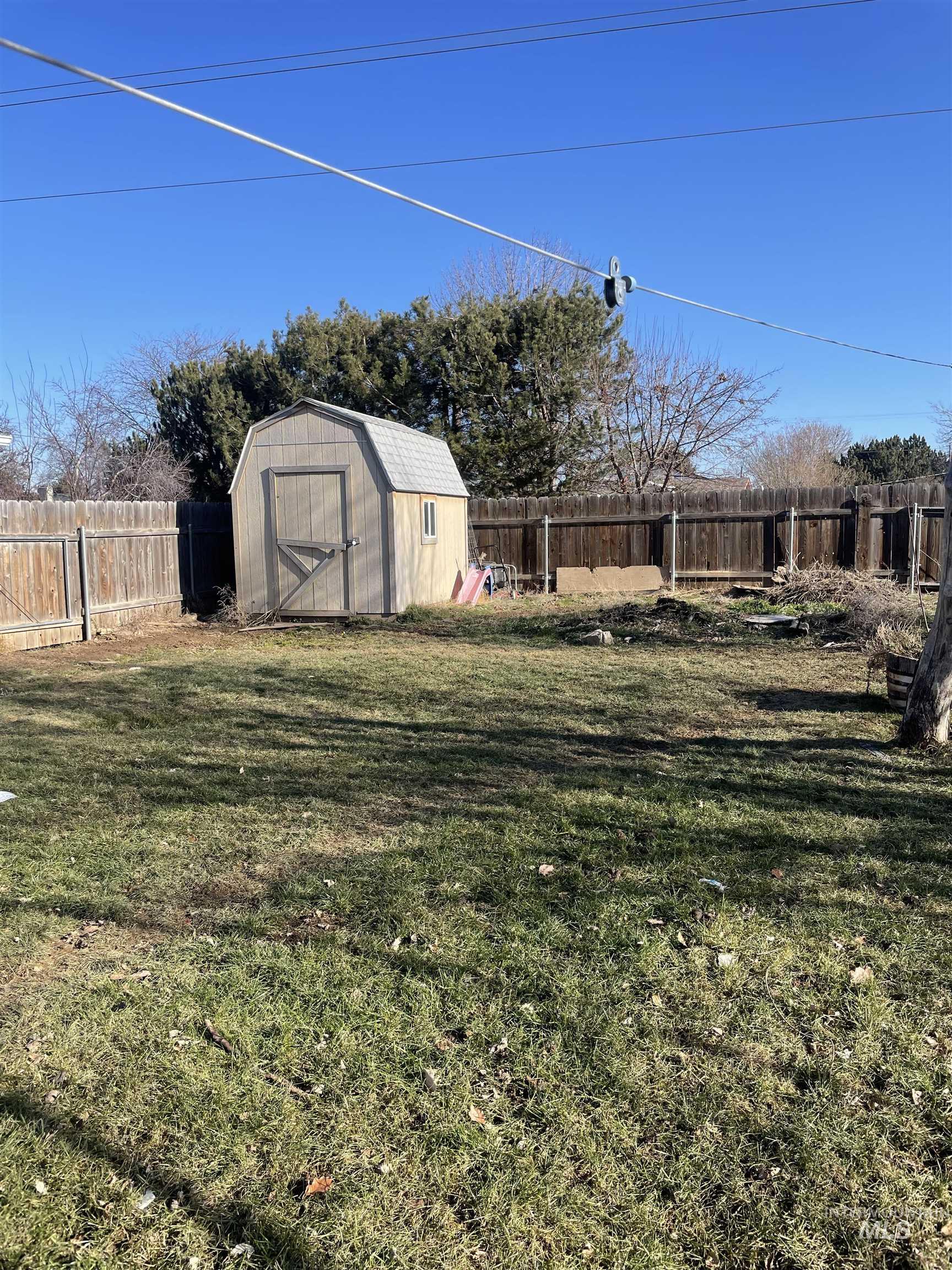 14867 Helen Ln Property Photo 10