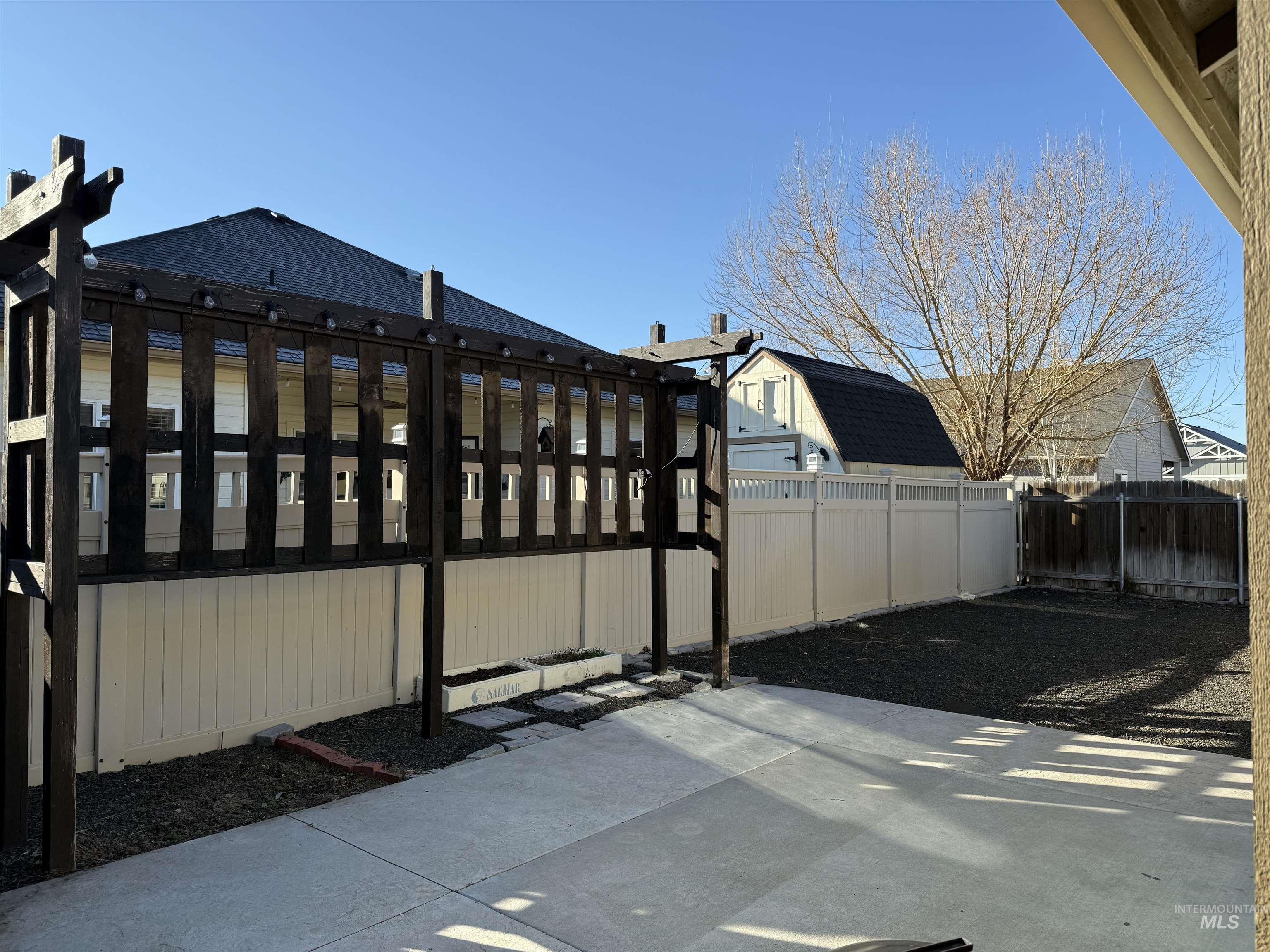 1309 W Tacola St Property Photo 12