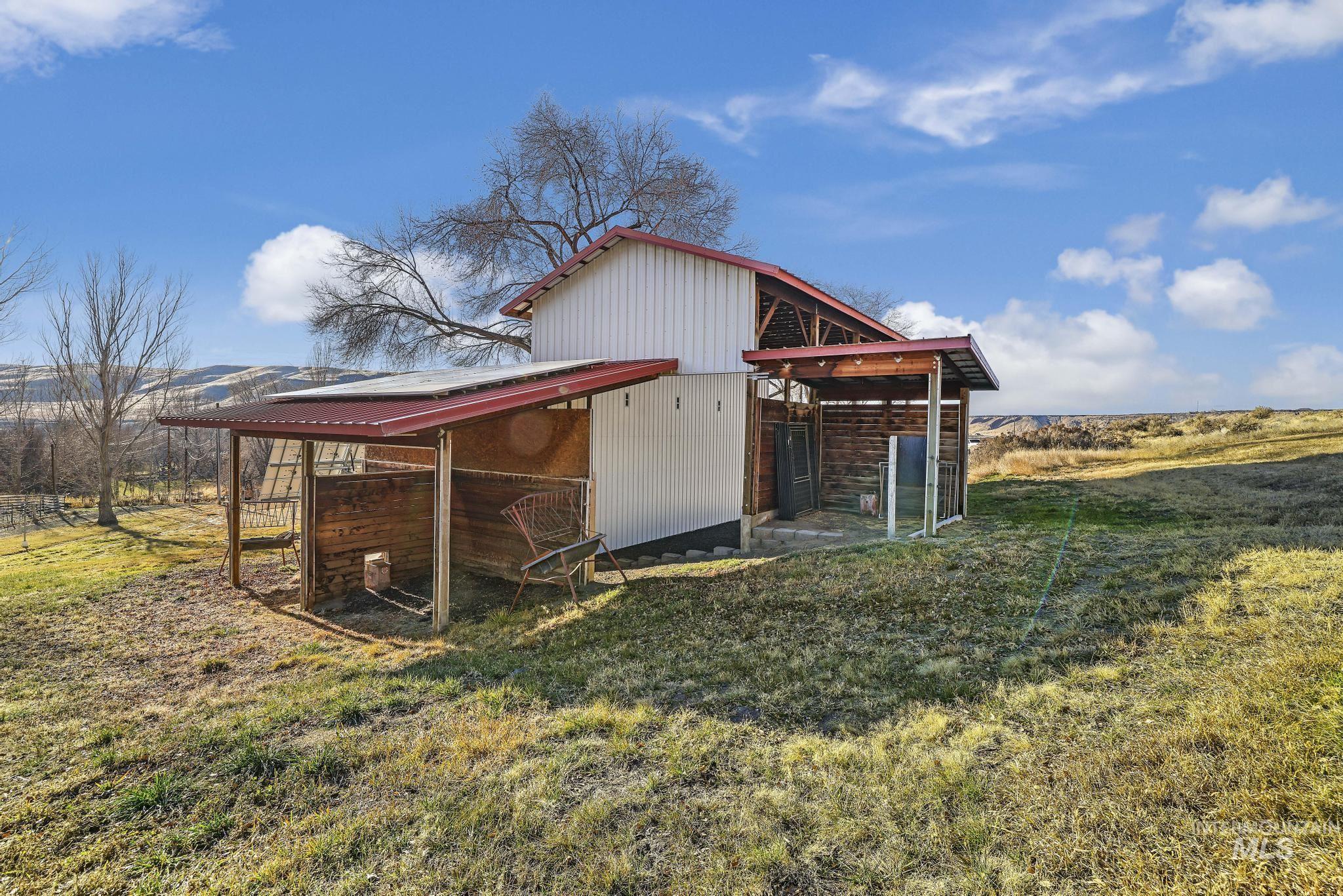 382 River Rd Property Photo 41