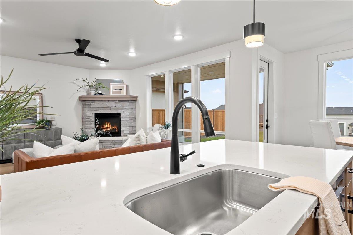 1276 W Eiger Dr Property Photo 21