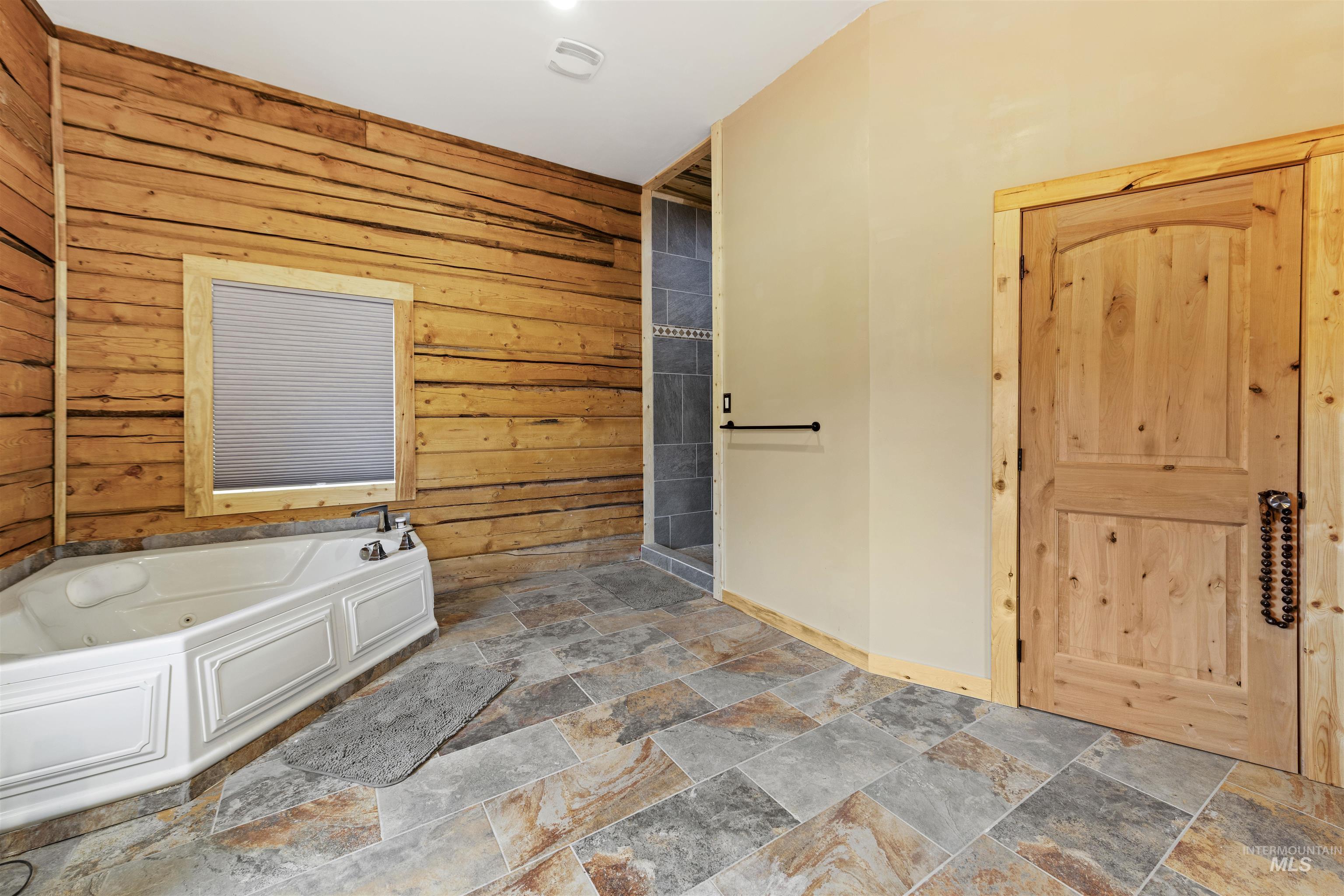 1828 Hidden Canyon Rd Property Photo 18