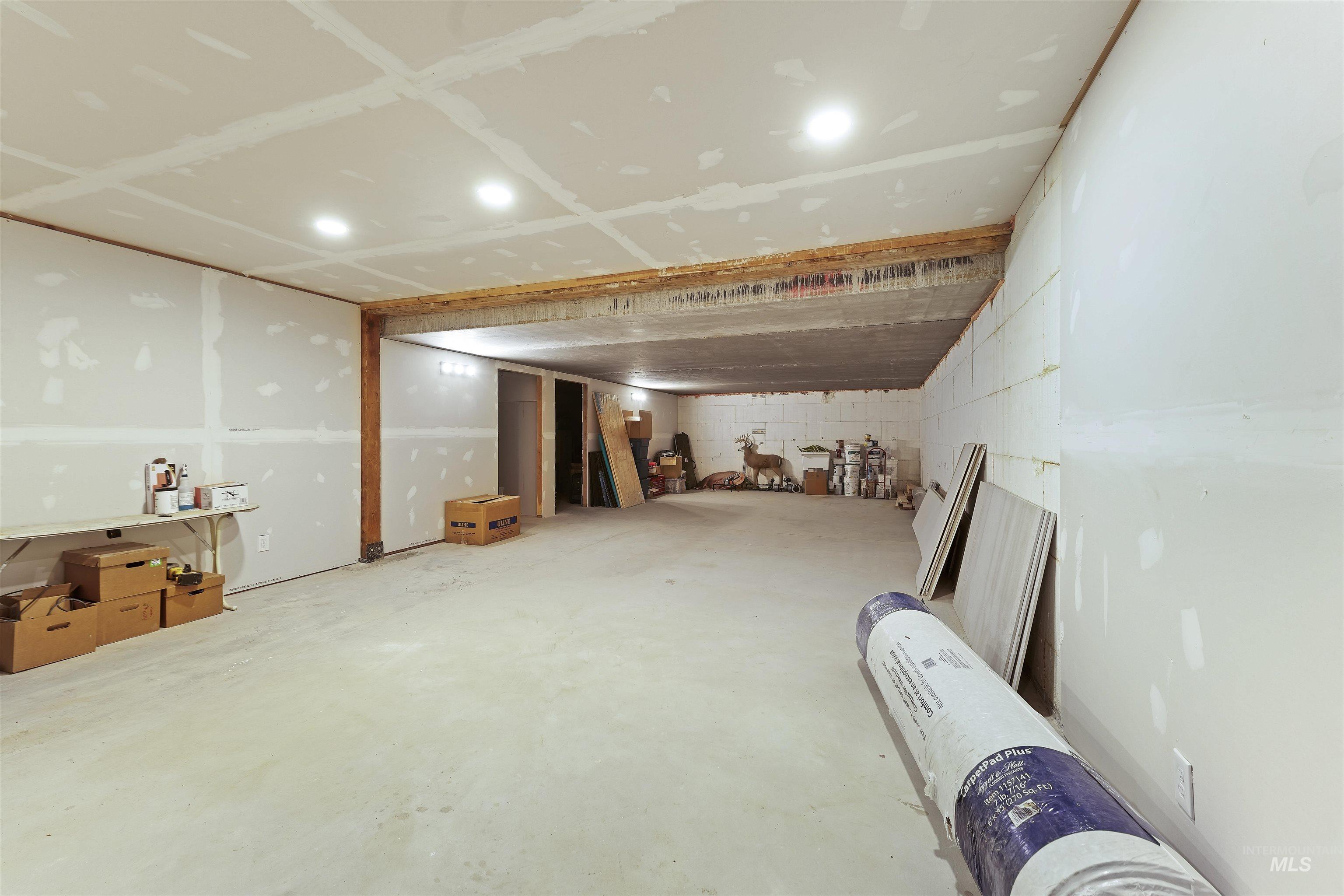 1828 Hidden Canyon Rd Property Photo 33