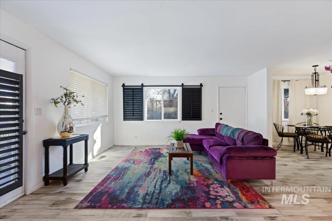6881 W State St Property Photo 11
