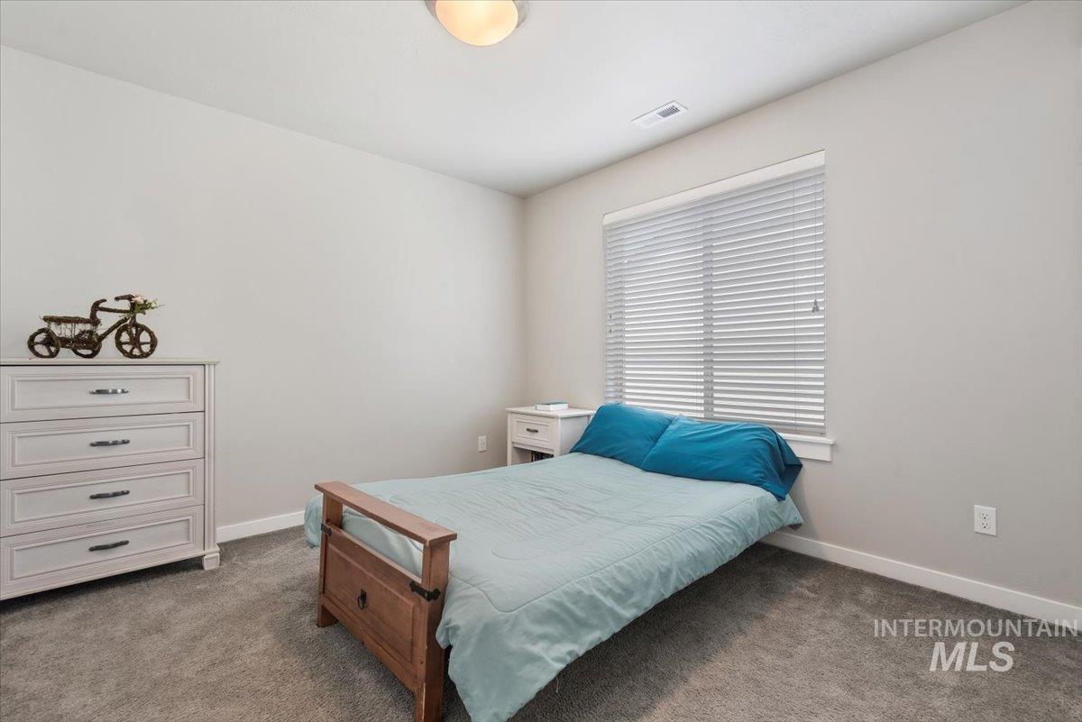3324 E Murchison St. Property Photo 15