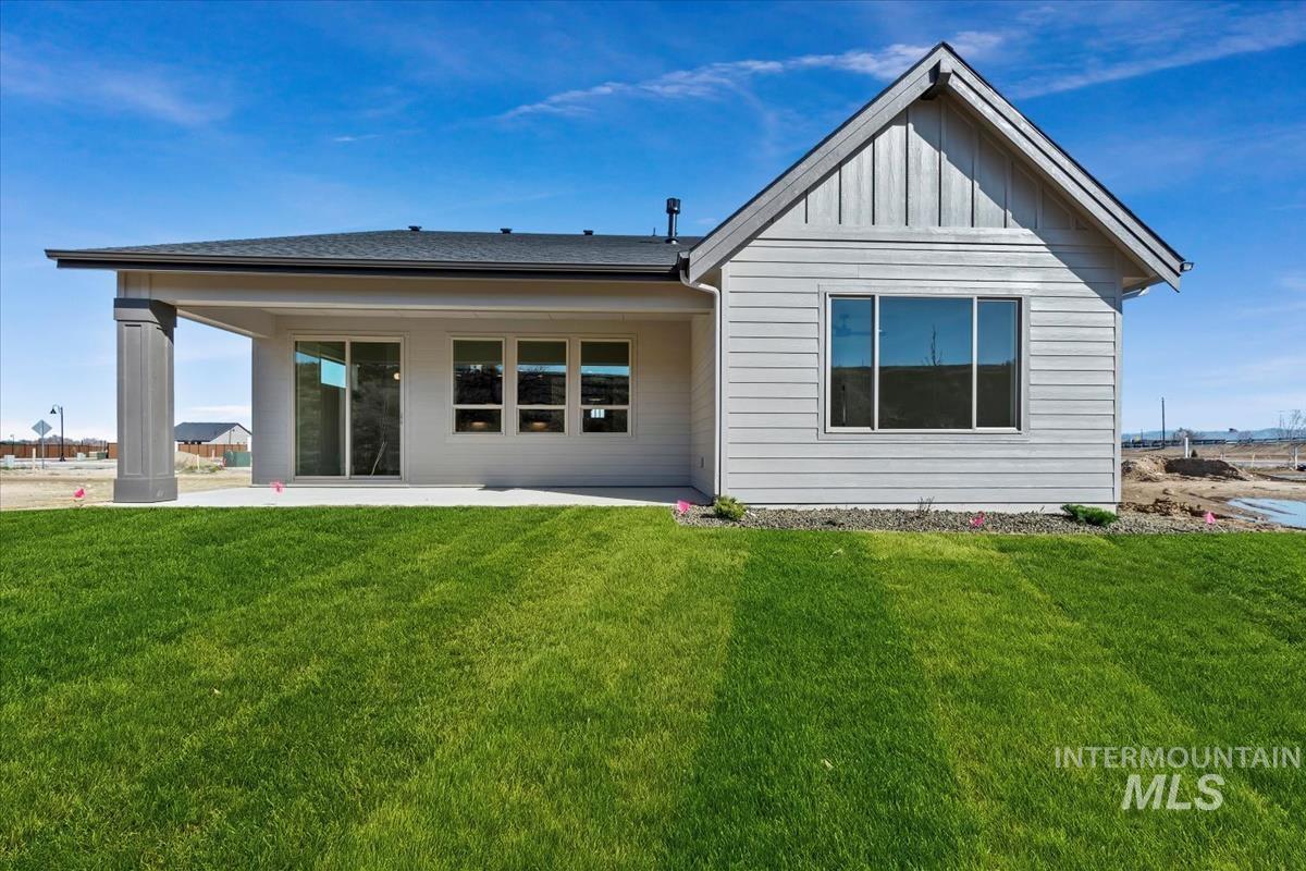 8119 W Show Horse Property Photo 4