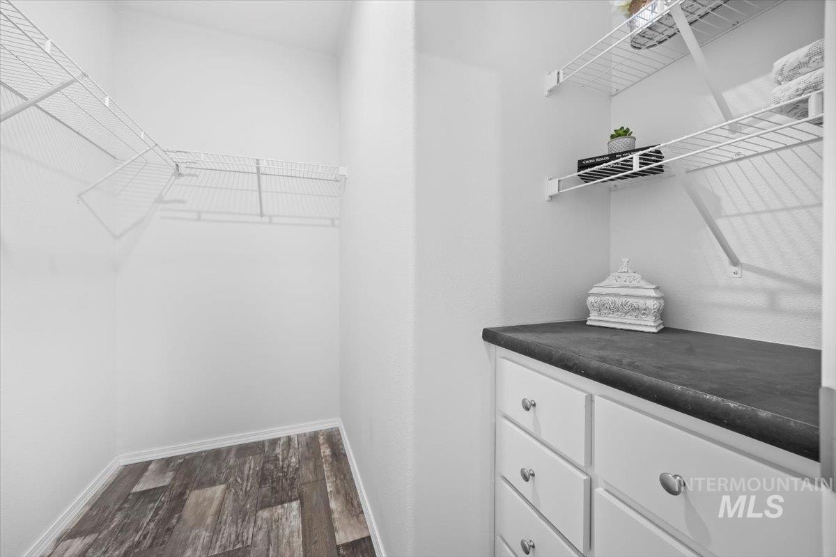 321 Avenue C Property Photo 9