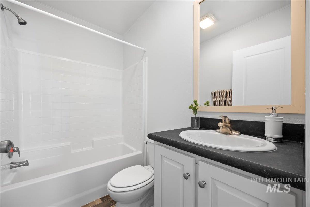 321 Avenue C Property Photo 14