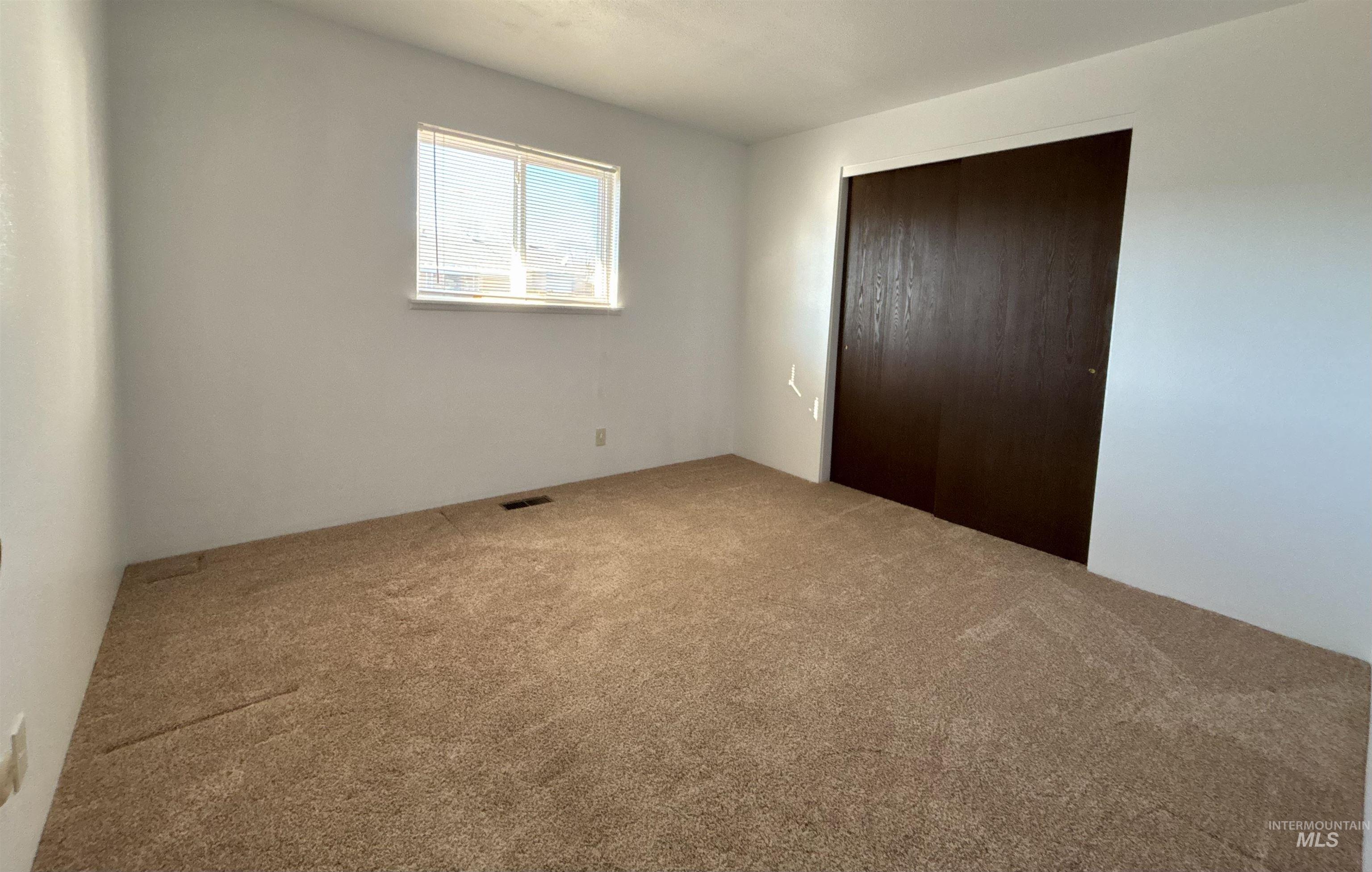 855 N 12th E Property Photo 15