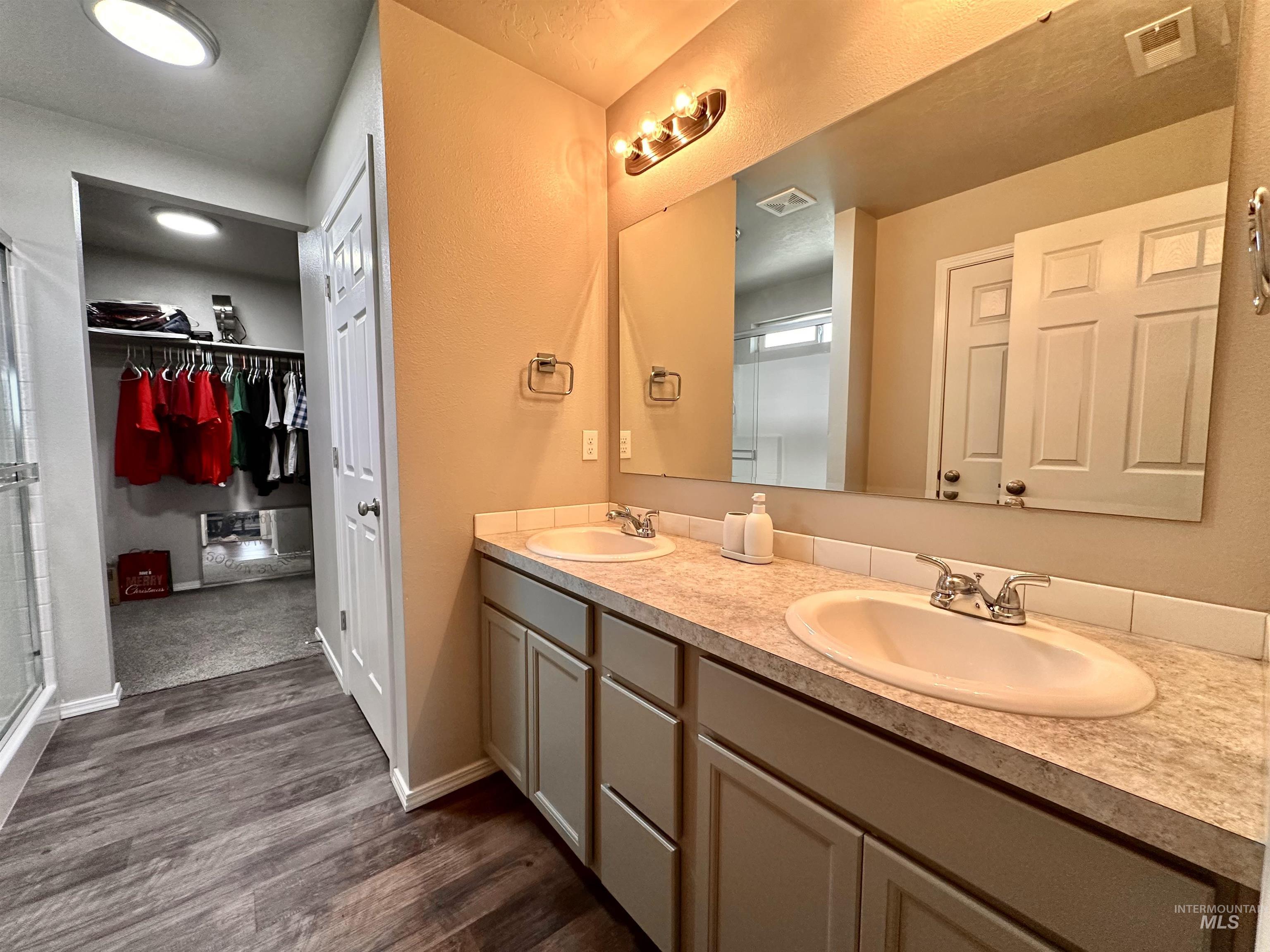 13621 Bascom St. Property Photo 5
