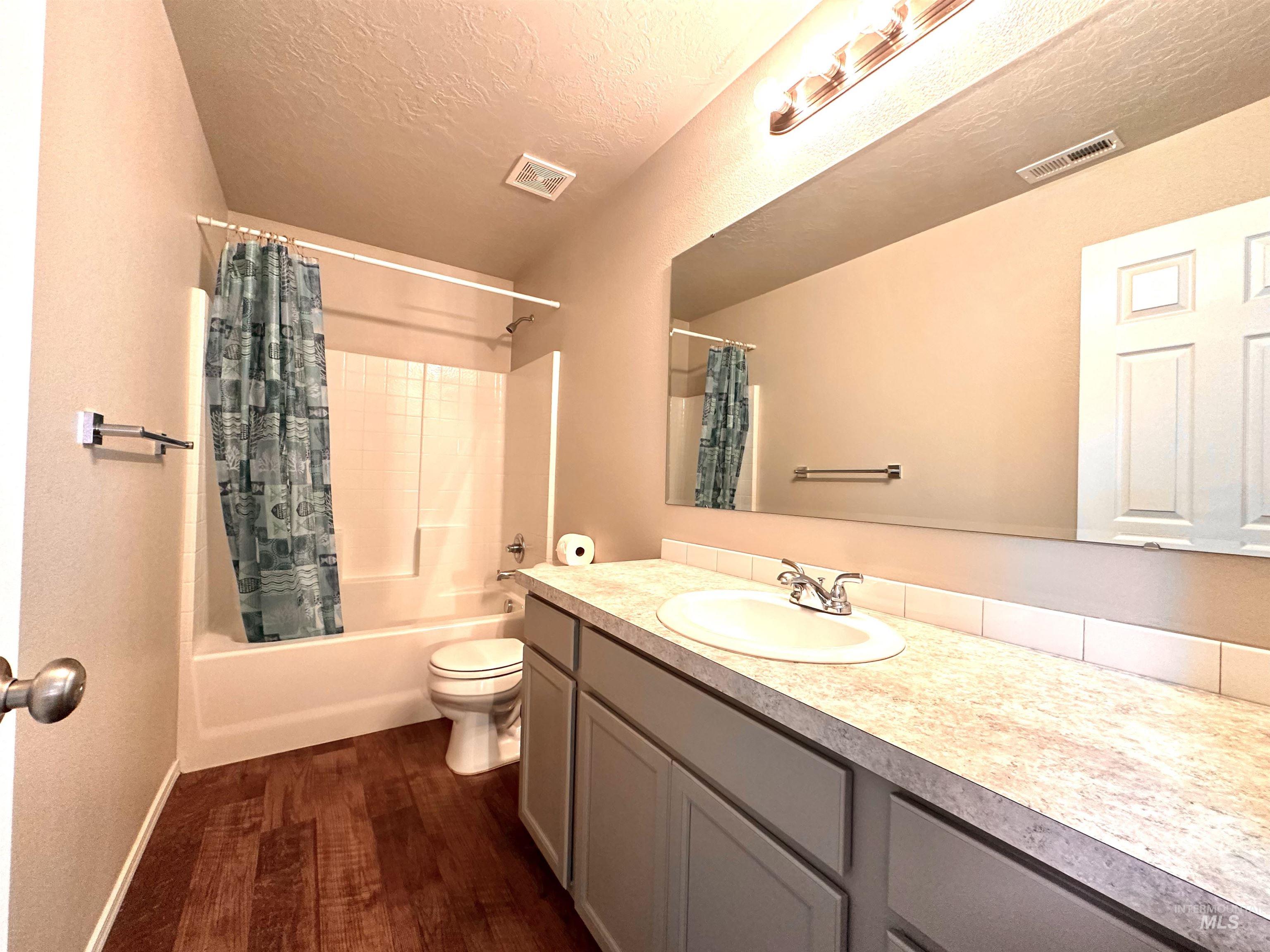 13621 Bascom St. Property Photo 7