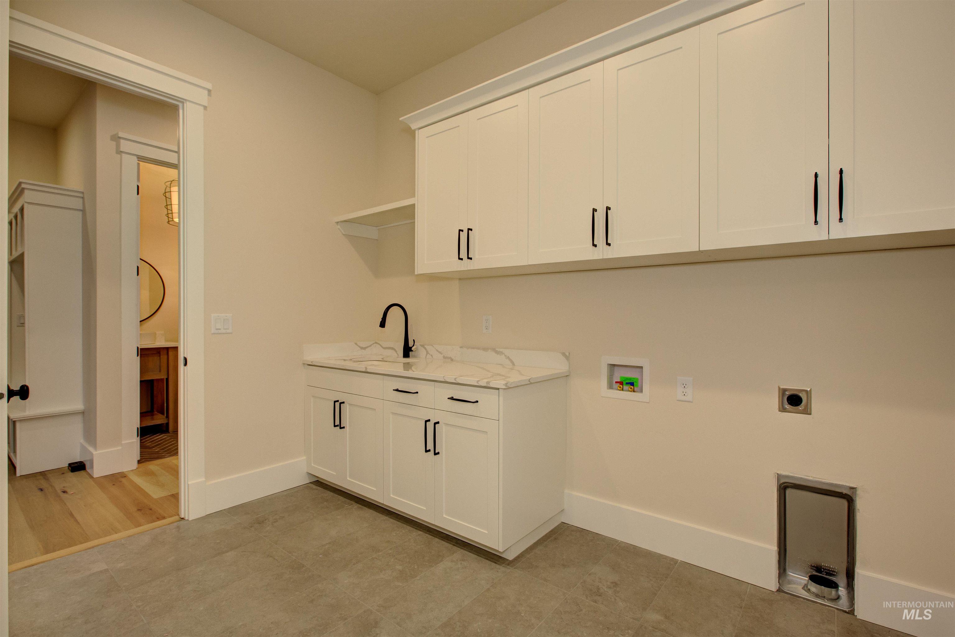 4226 W Thornapple Dr Property Photo 38