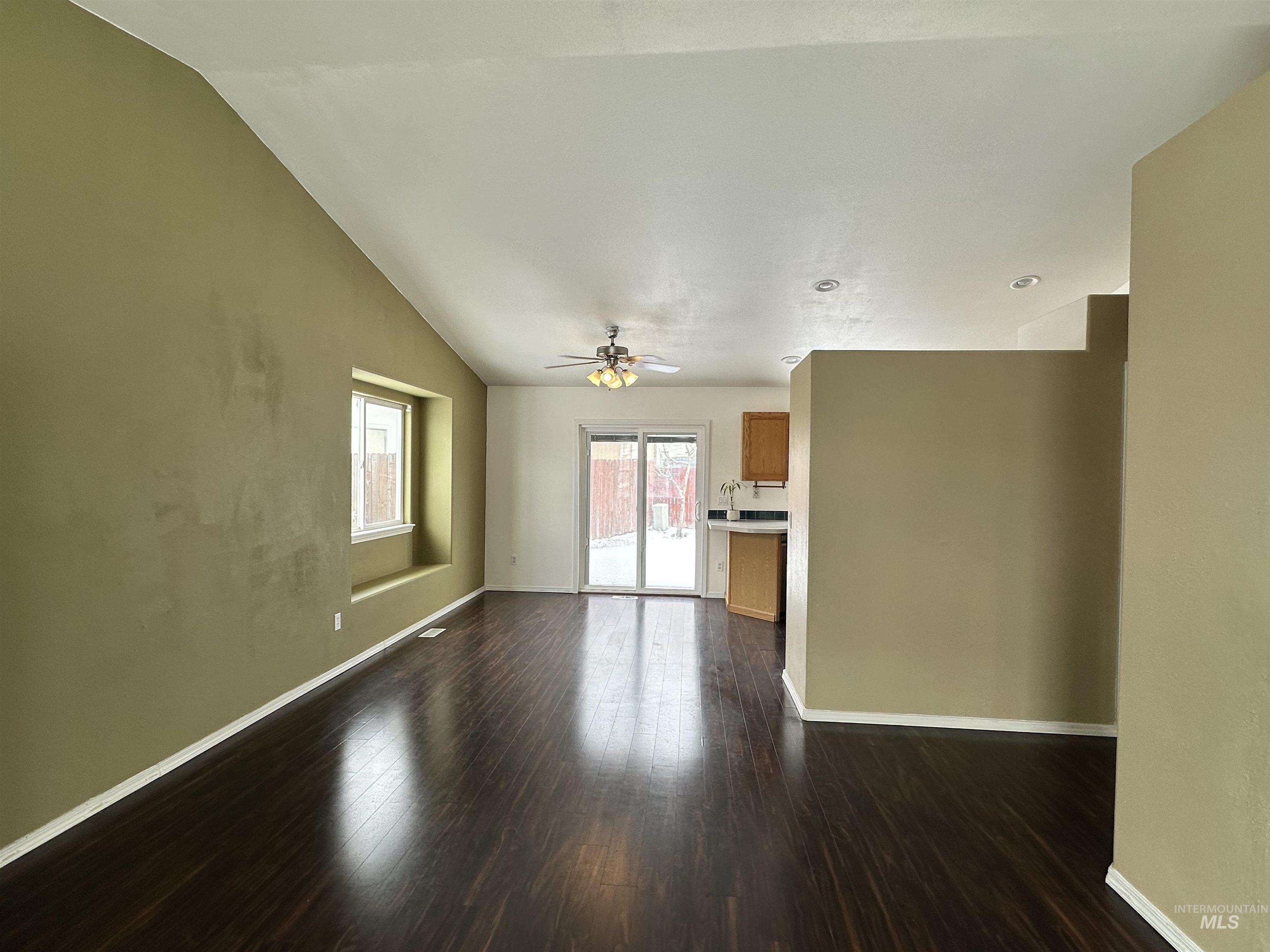 9192 W Wakefield Property Photo 3