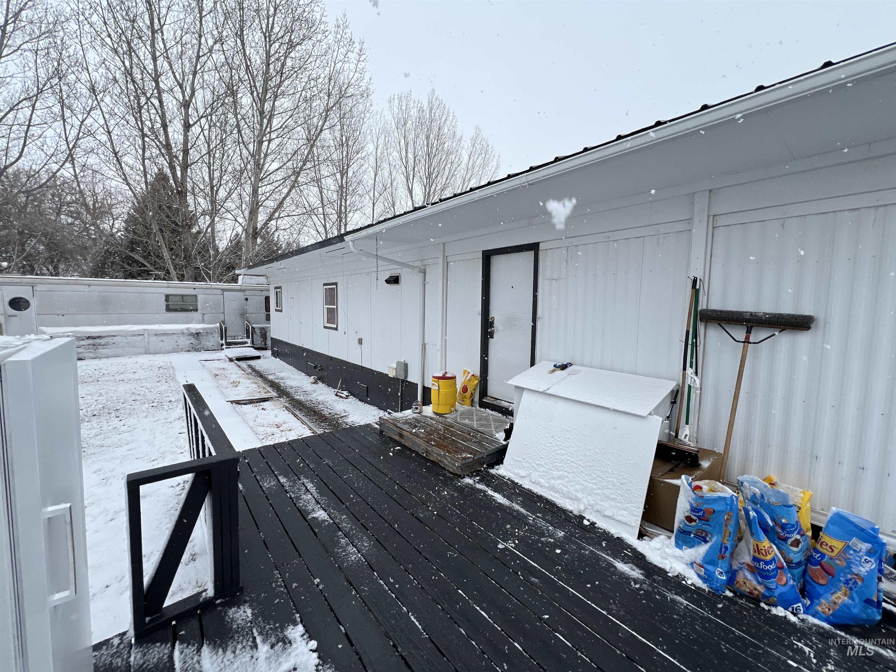 1526 N 2284 E Property Photo 3