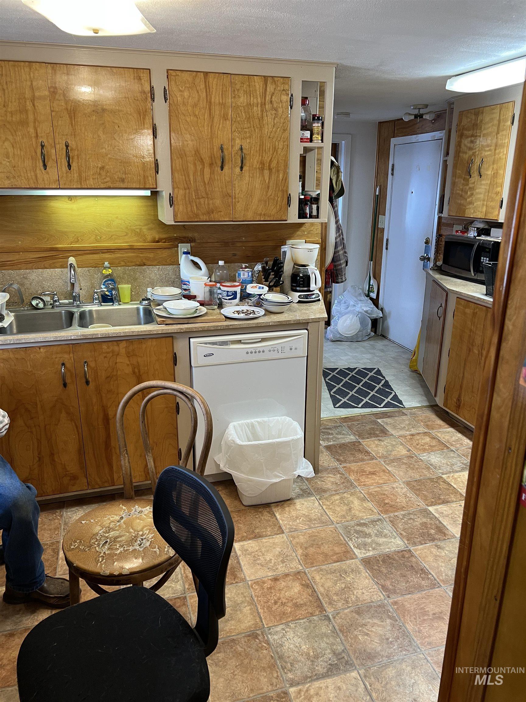1526 N 2284 E Property Photo 6