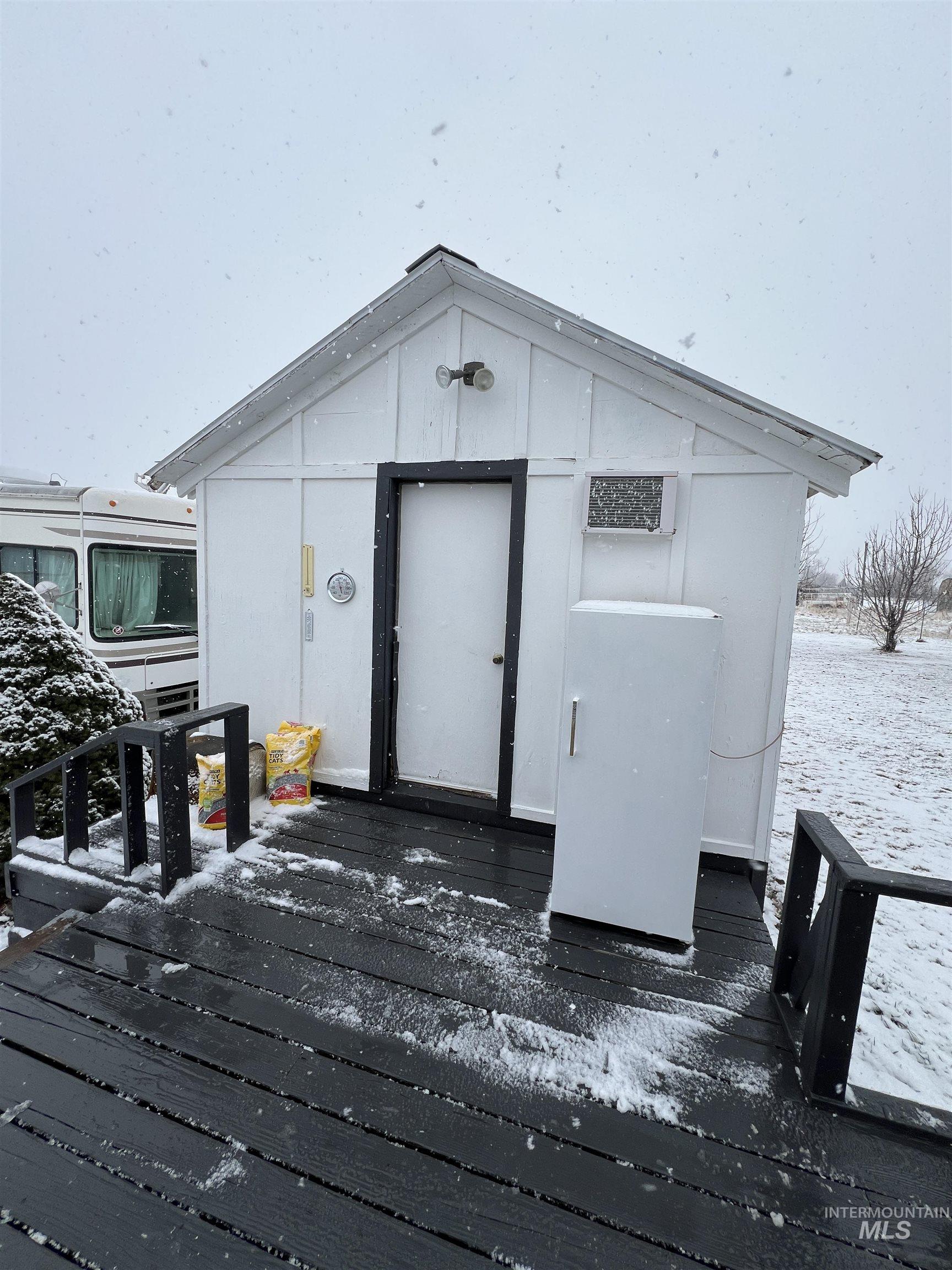 1526 N 2284 E Property Photo 11