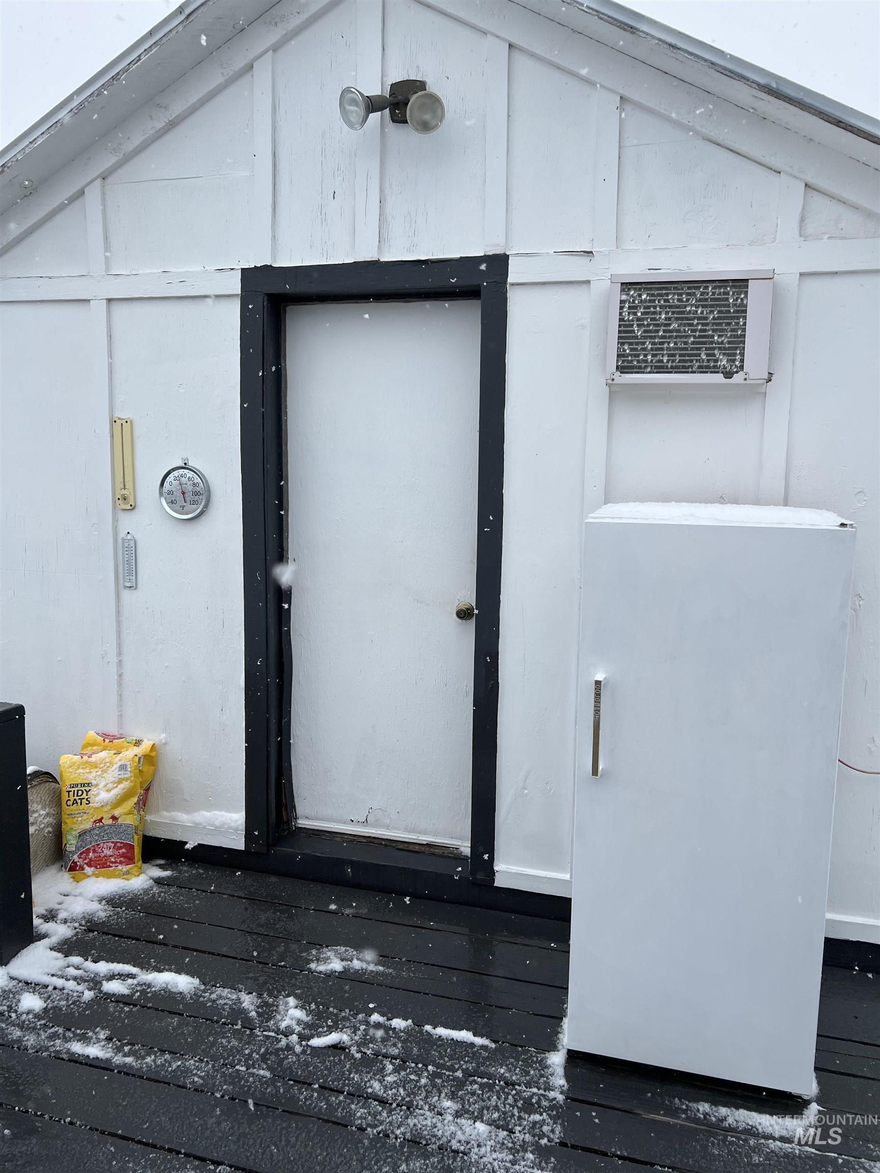 1526 N 2284 E Property Photo 12