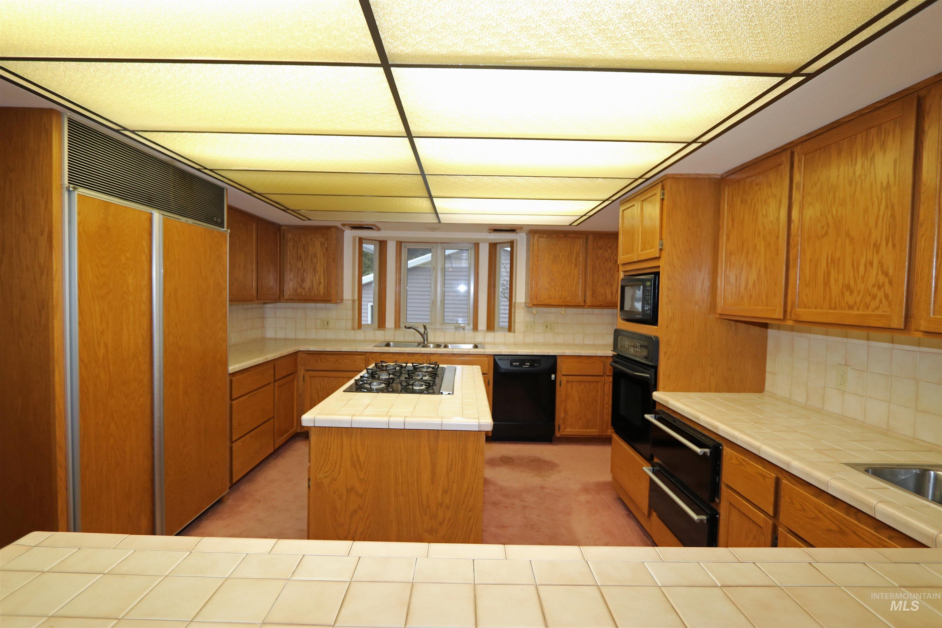 367 Crestview Drive Property Photo 13