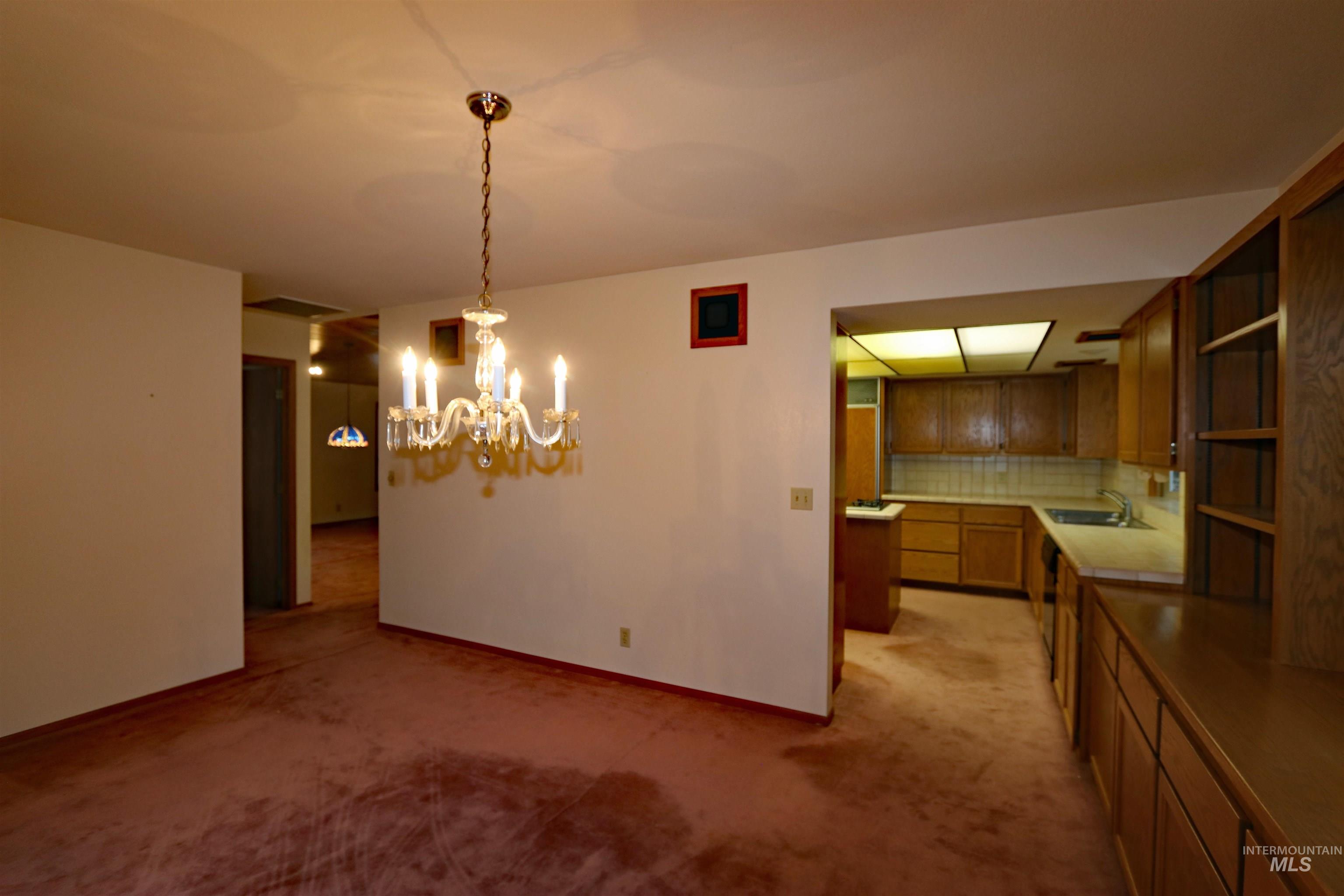 367 Crestview Drive Property Photo 16