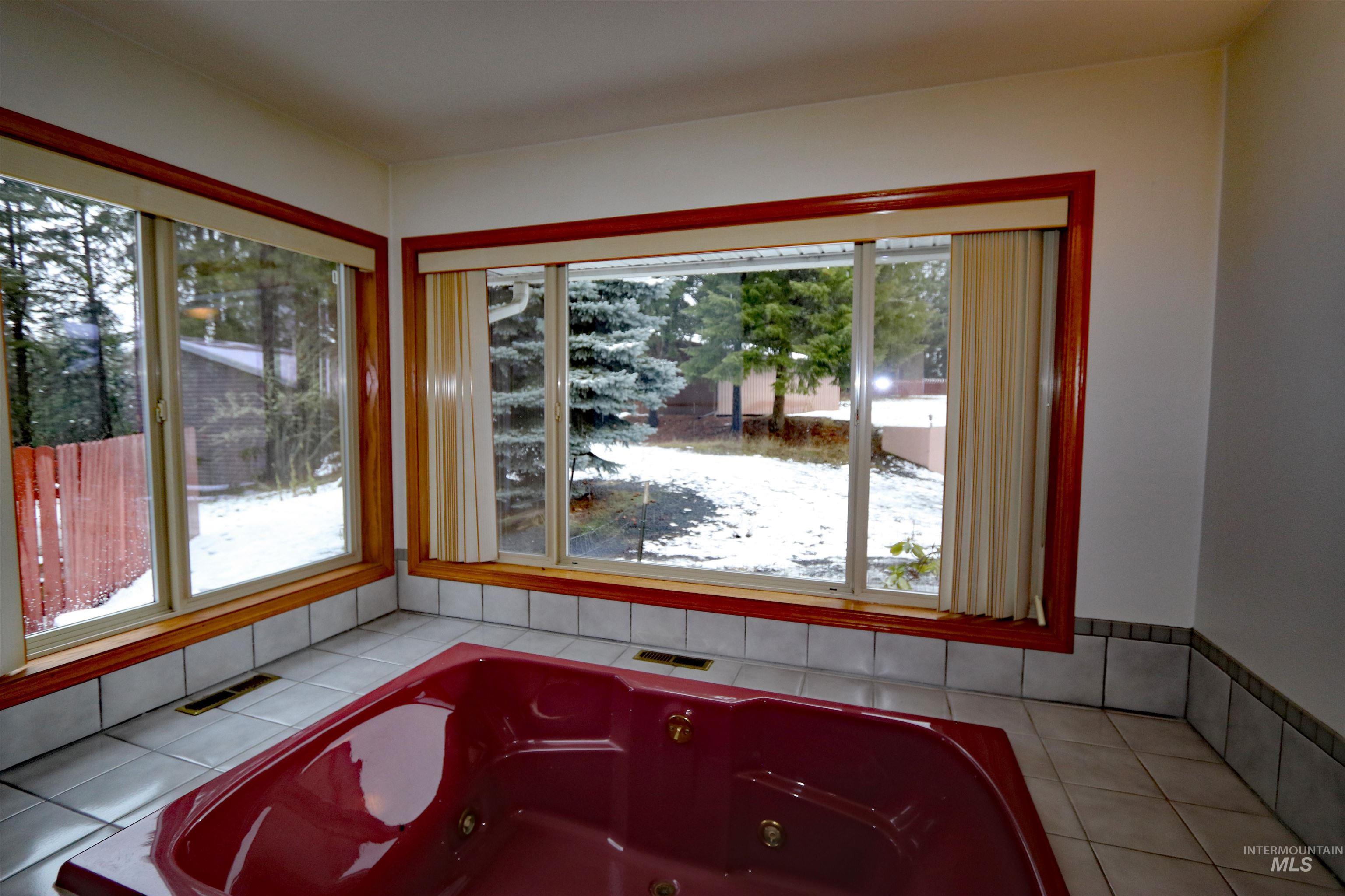 367 Crestview Drive Property Photo 21