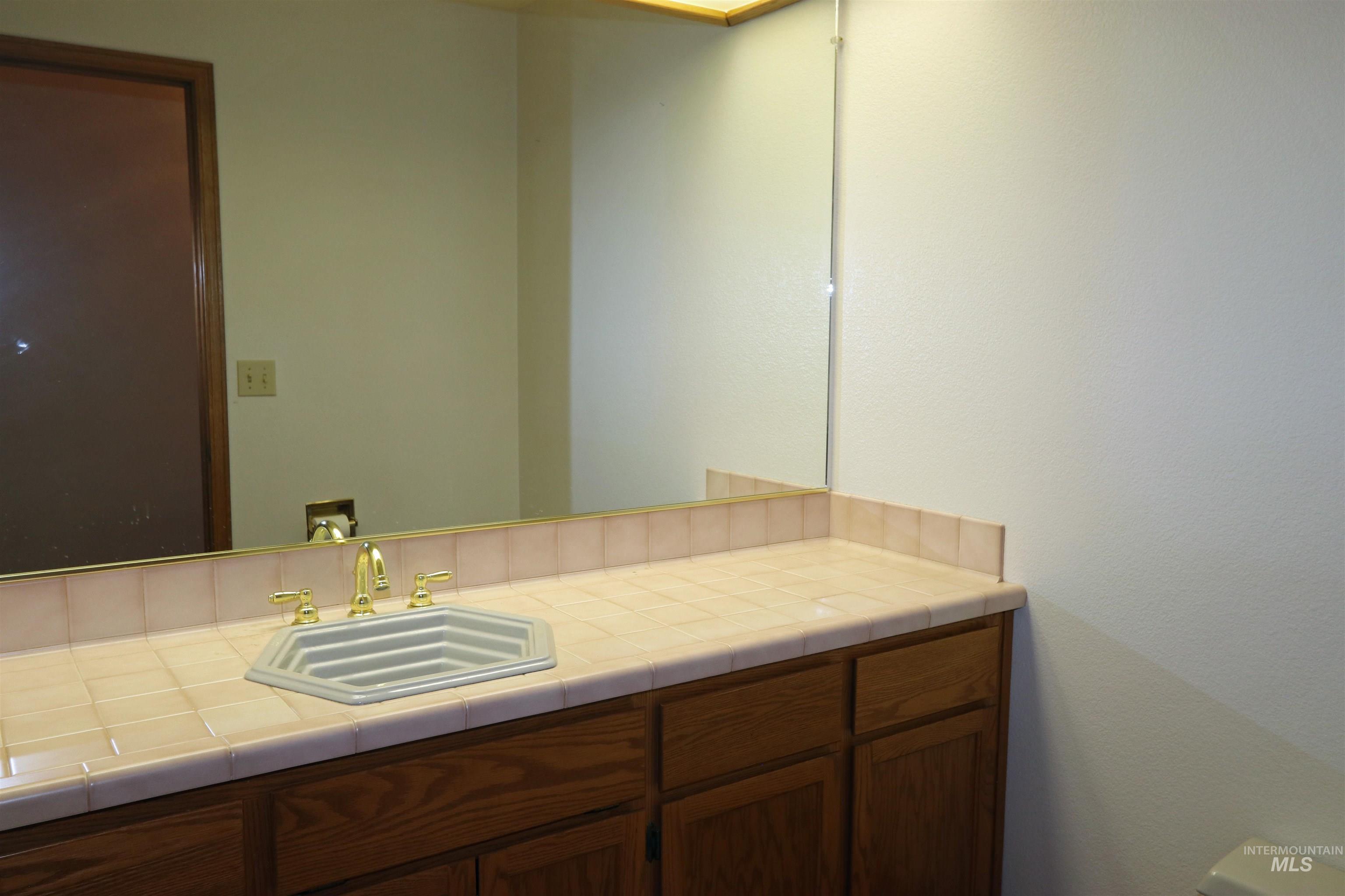 367 Crestview Drive Property Photo 24