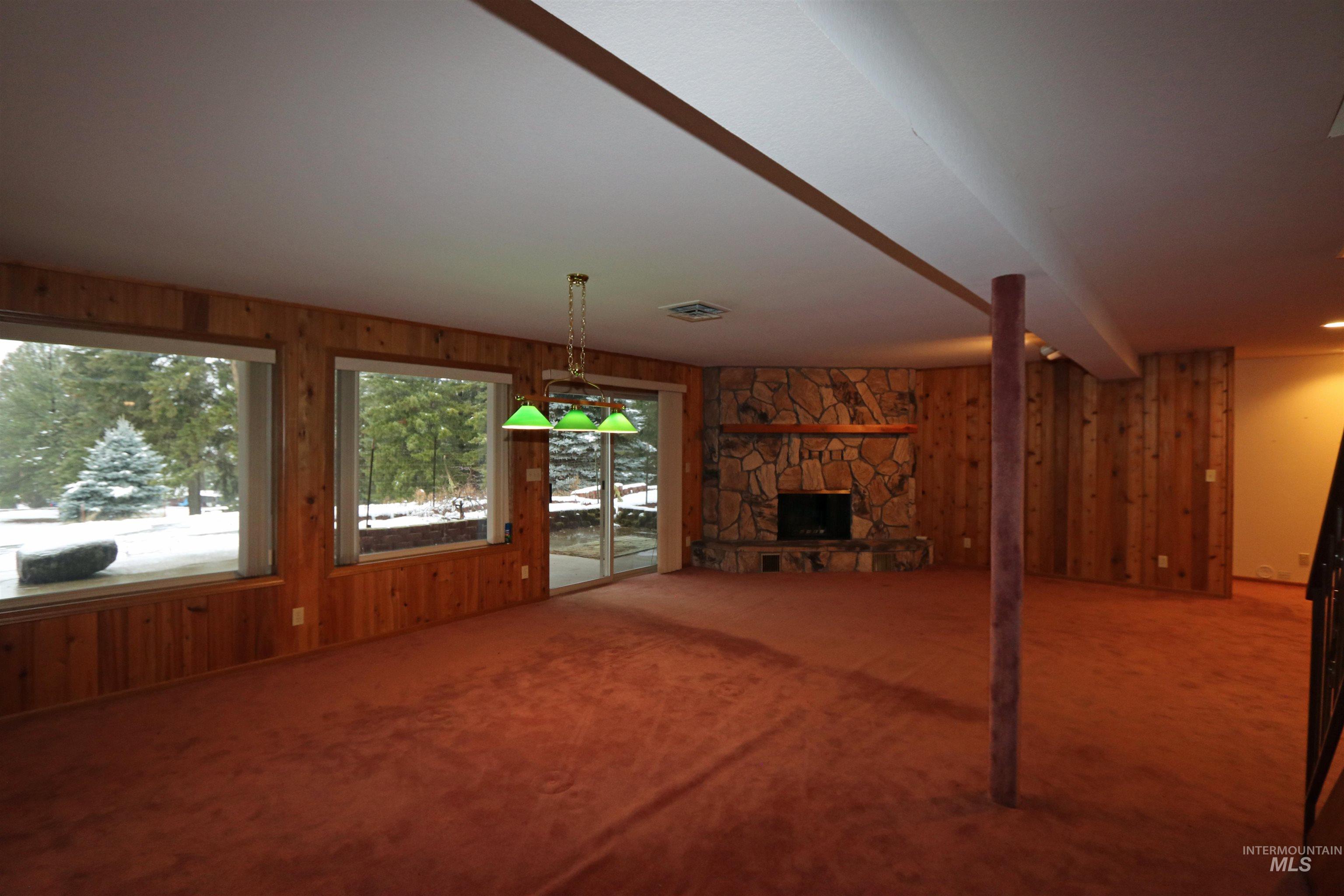 367 Crestview Drive Property Photo 27