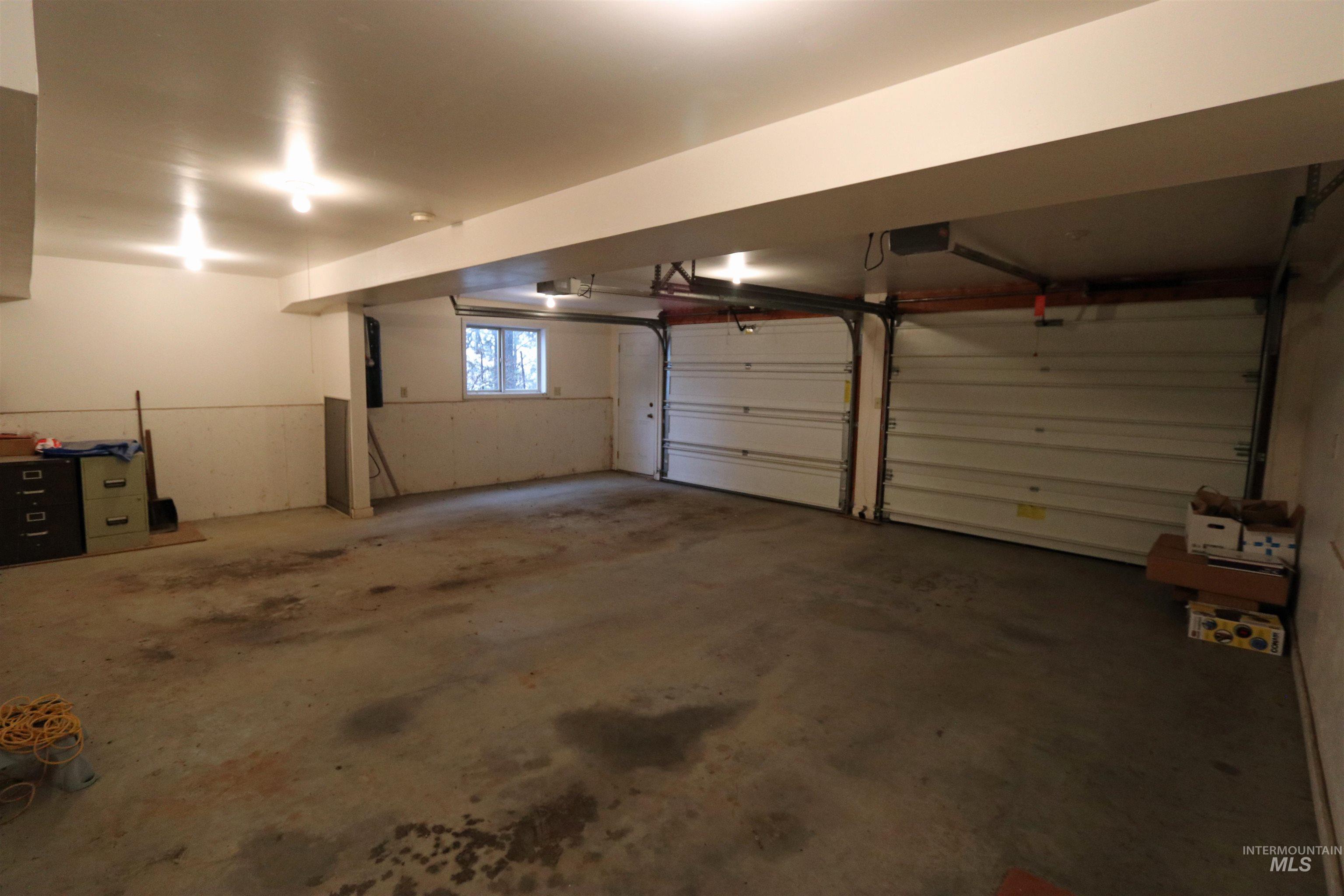 367 Crestview Drive Property Photo 40