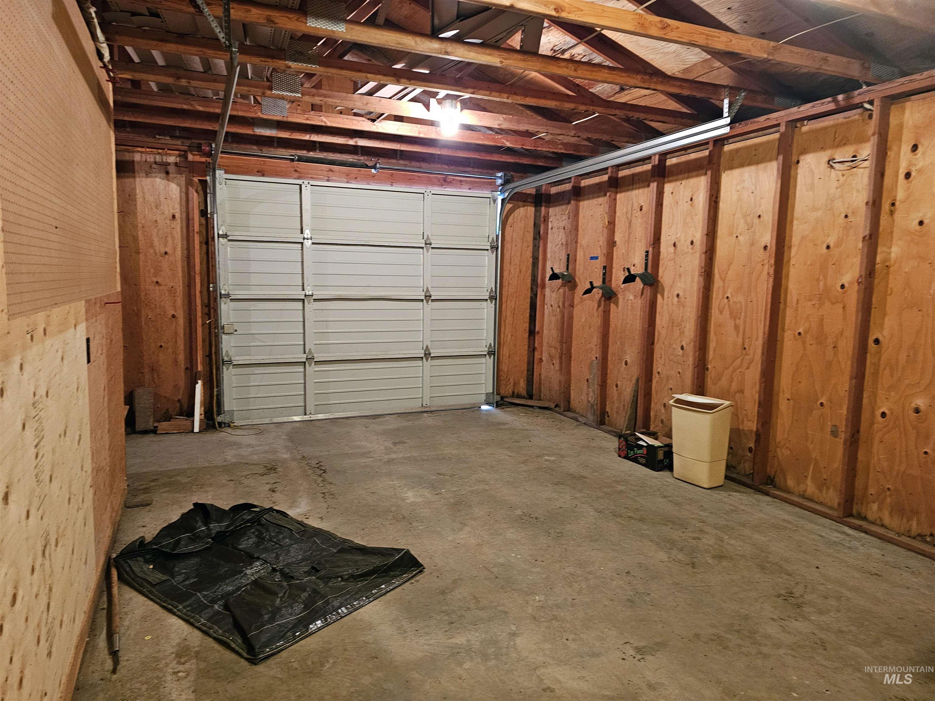 367 Crestview Drive Property Photo 43