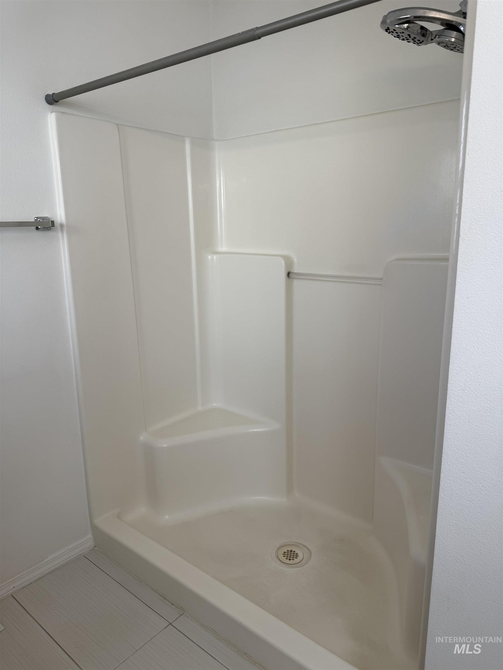2544 Alderwood Ave Property Photo 18