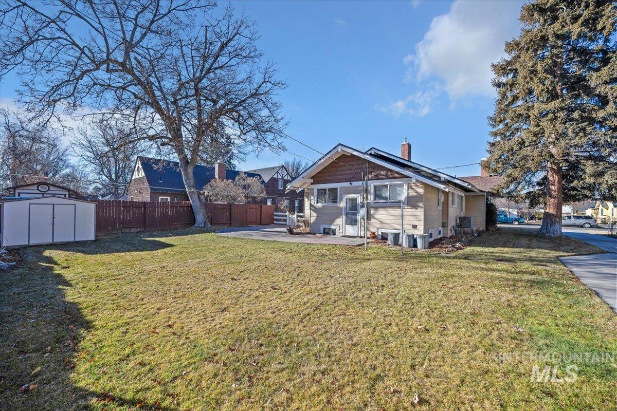 218 Buchanan Street Property Photo 25