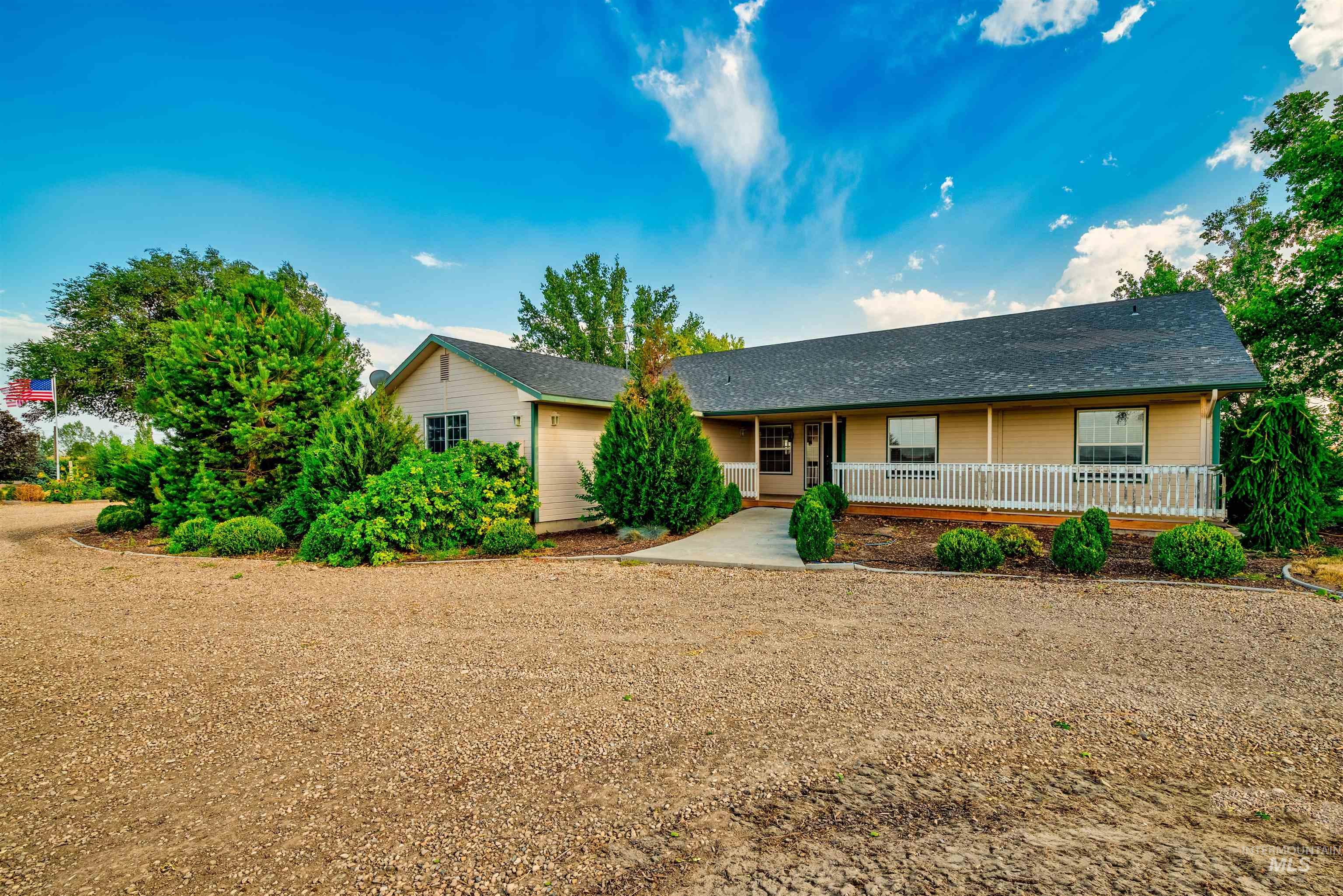 3351 Pioneer Road Property Photo 2