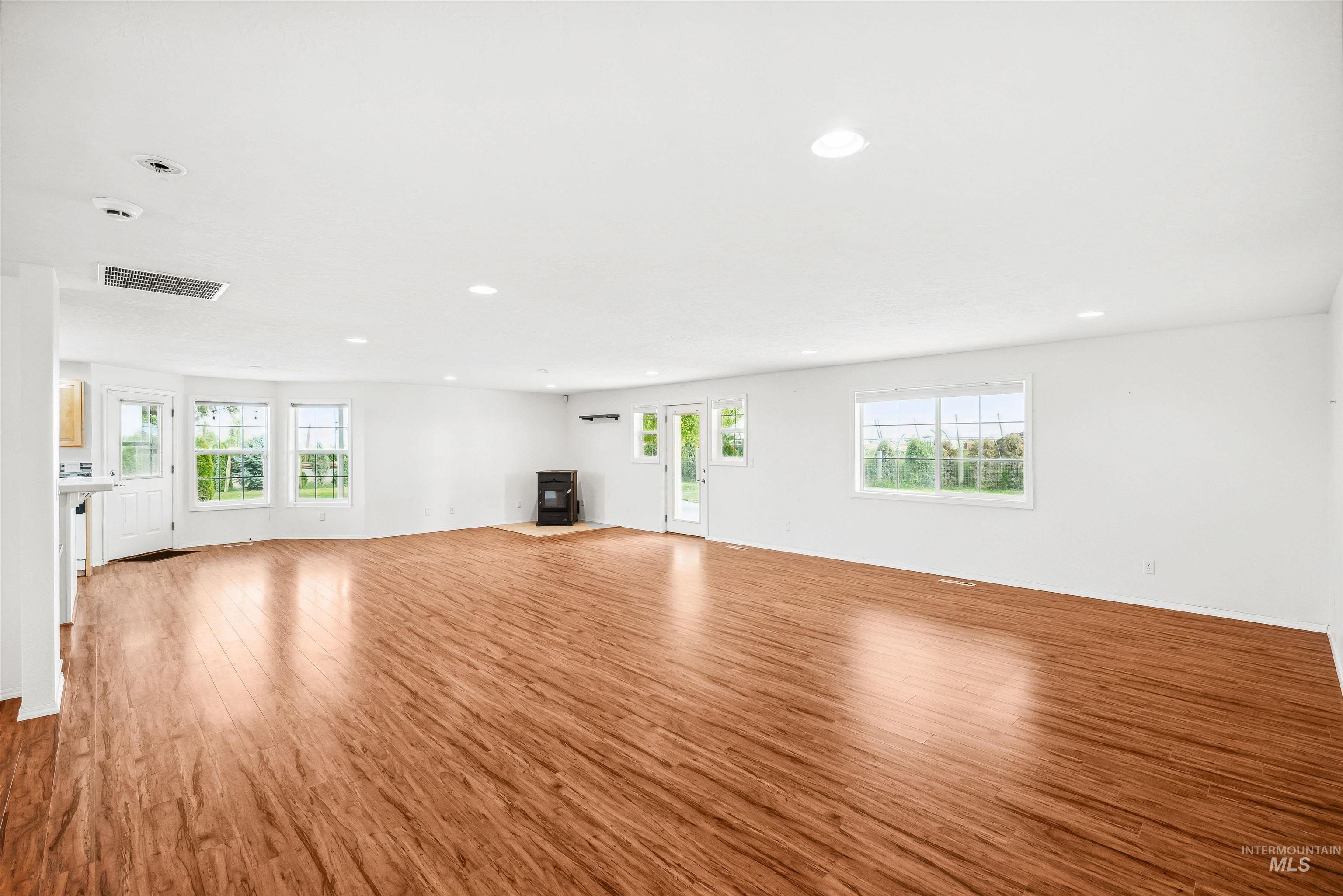 3351 Pioneer Road Property Photo 6