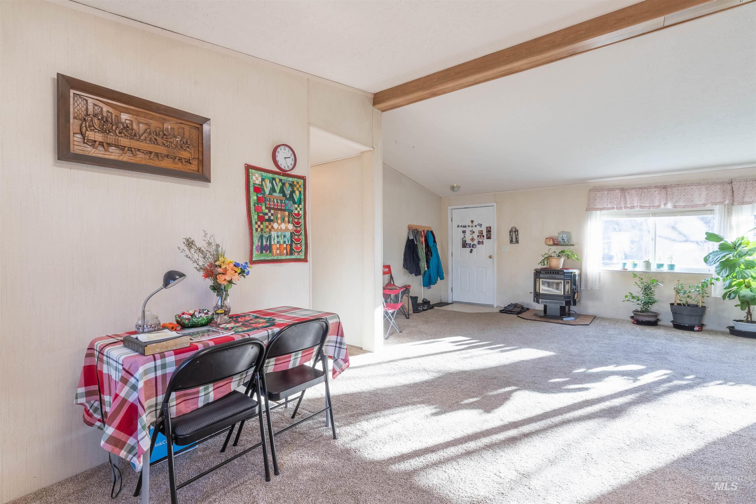 1020 Eid Rd Property Photo 3