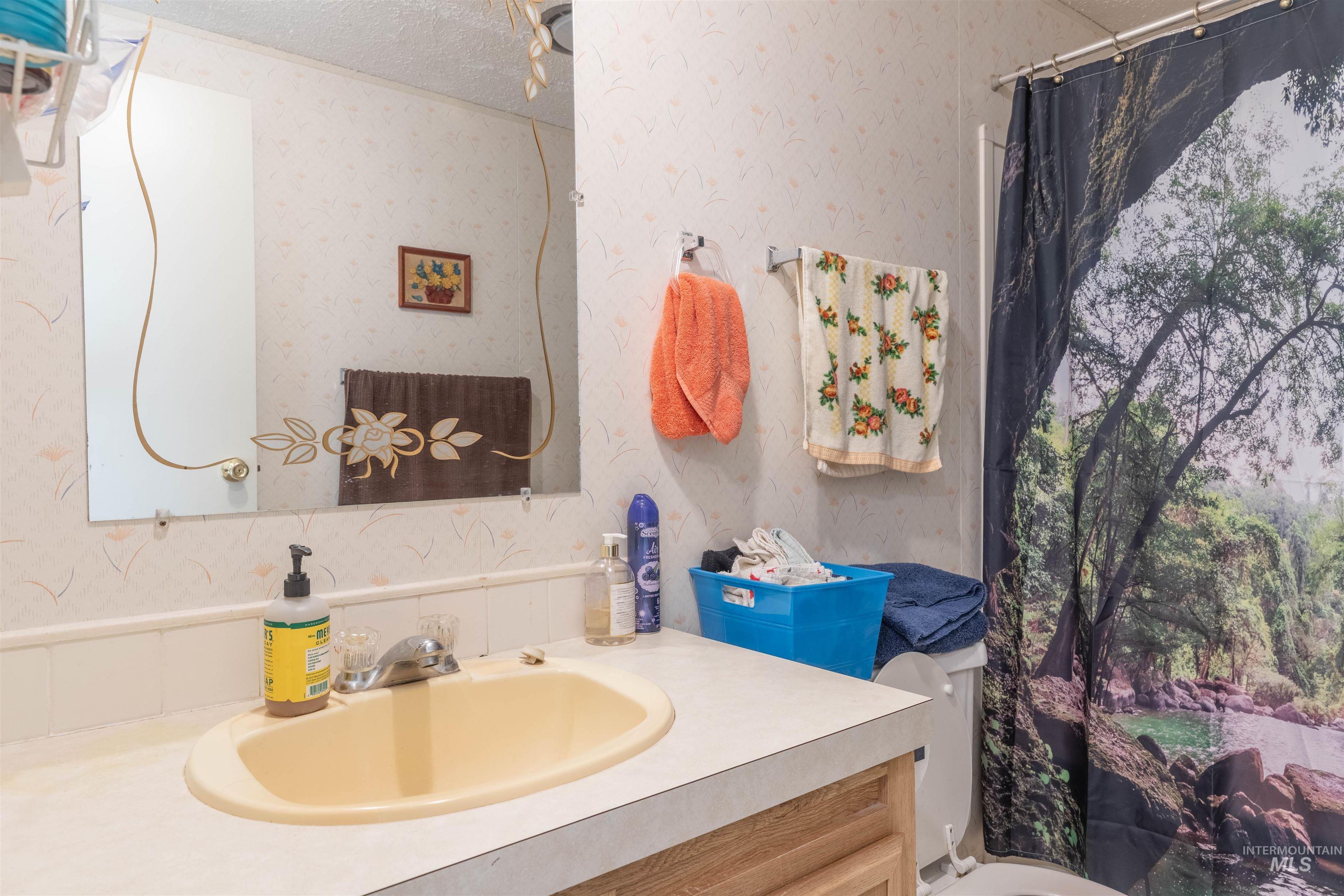 1020 Eid Rd Property Photo 15