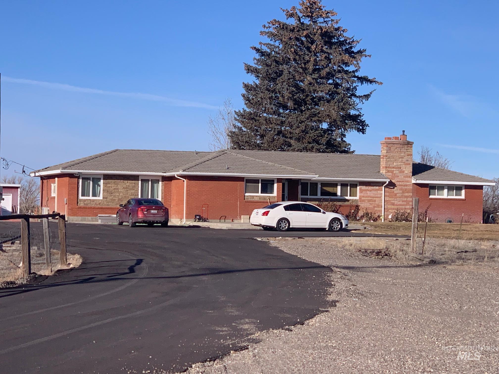 363 N Meridian Property Photo 1