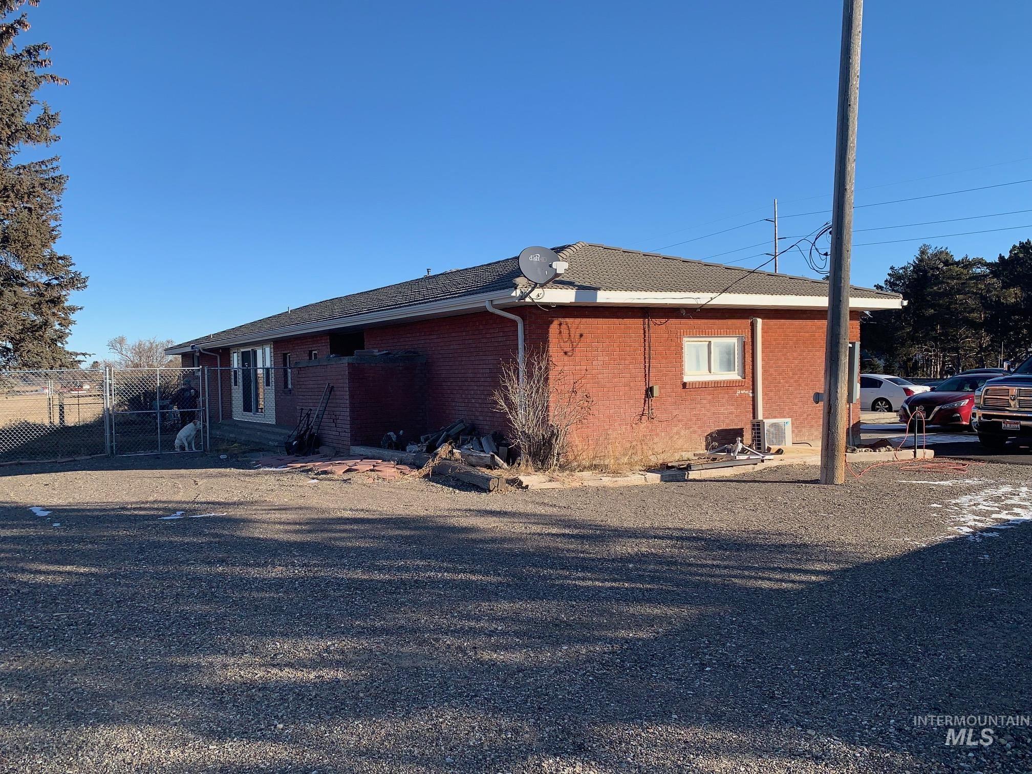 363 N Meridian Property Photo 2