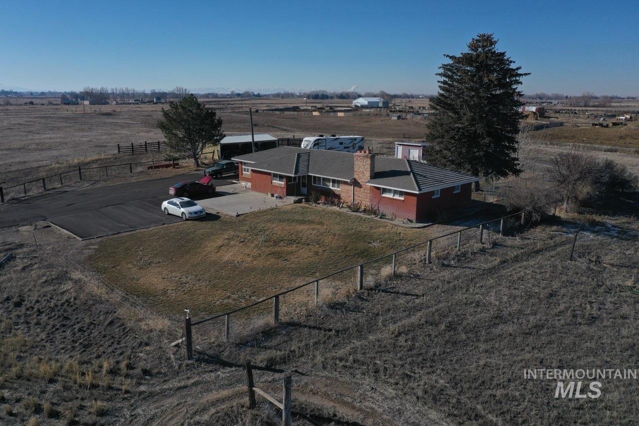 363 N Meridian Property Photo 5