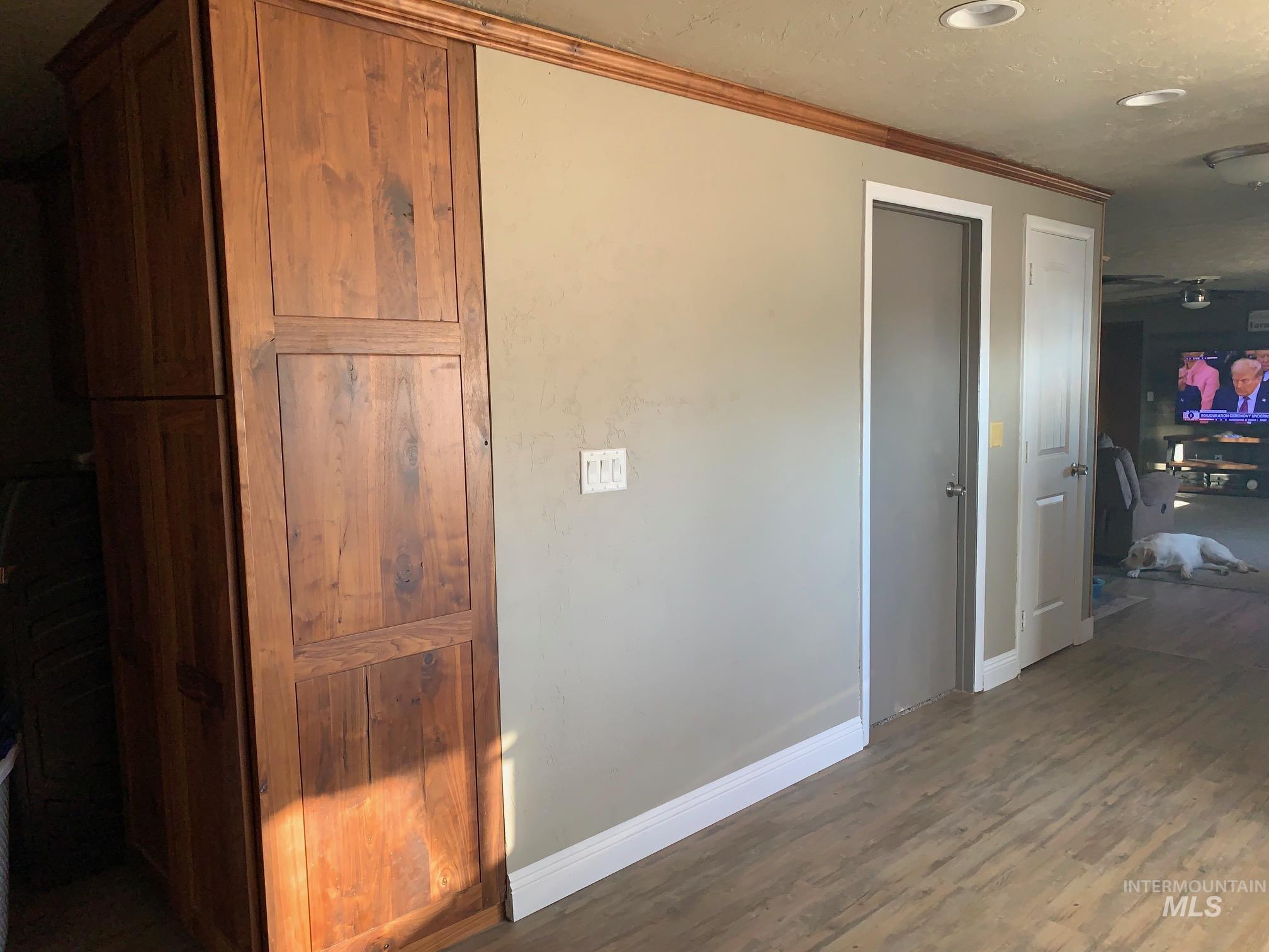 363 N Meridian Property Photo 15